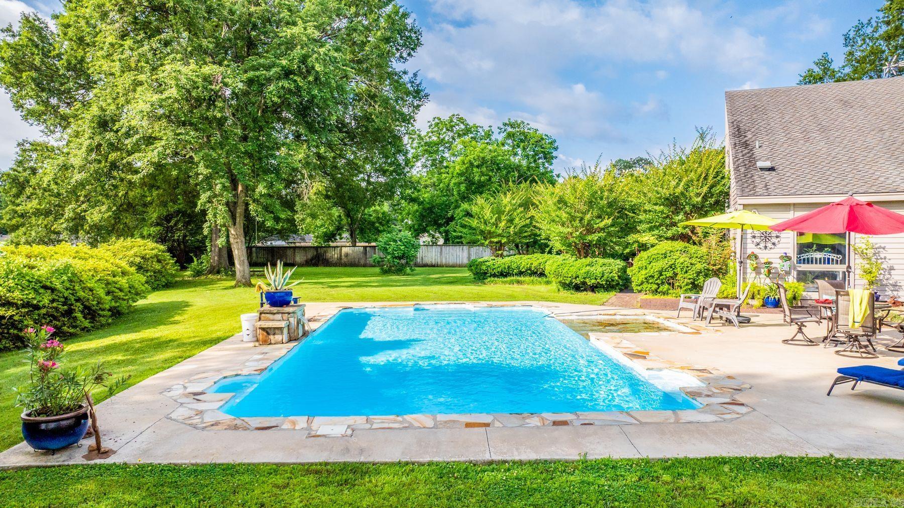 19  Privett Park Dr  Lonoke, AR