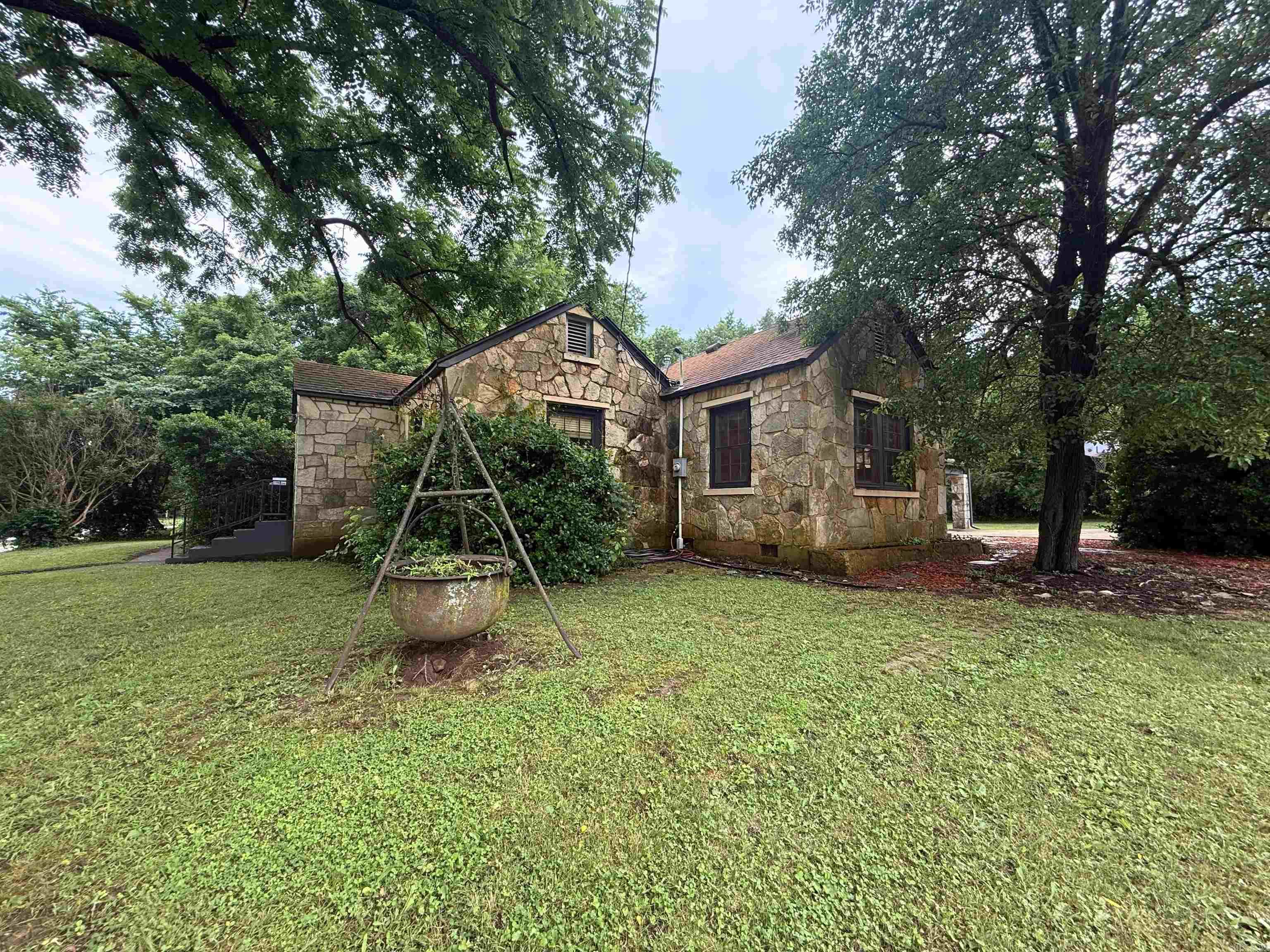 404 S 5th  Thayer, MO