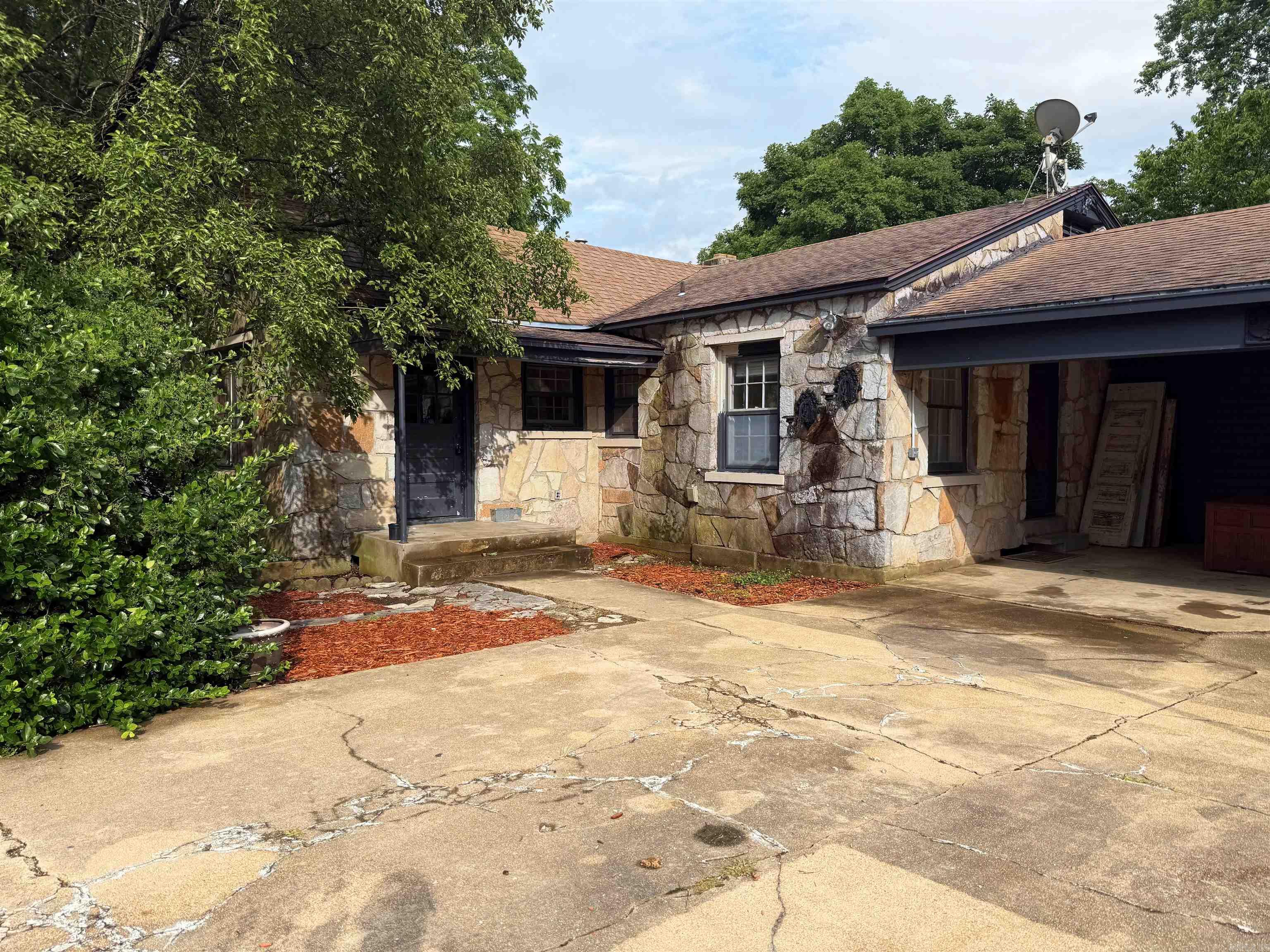 404 S 5th  Thayer, MO