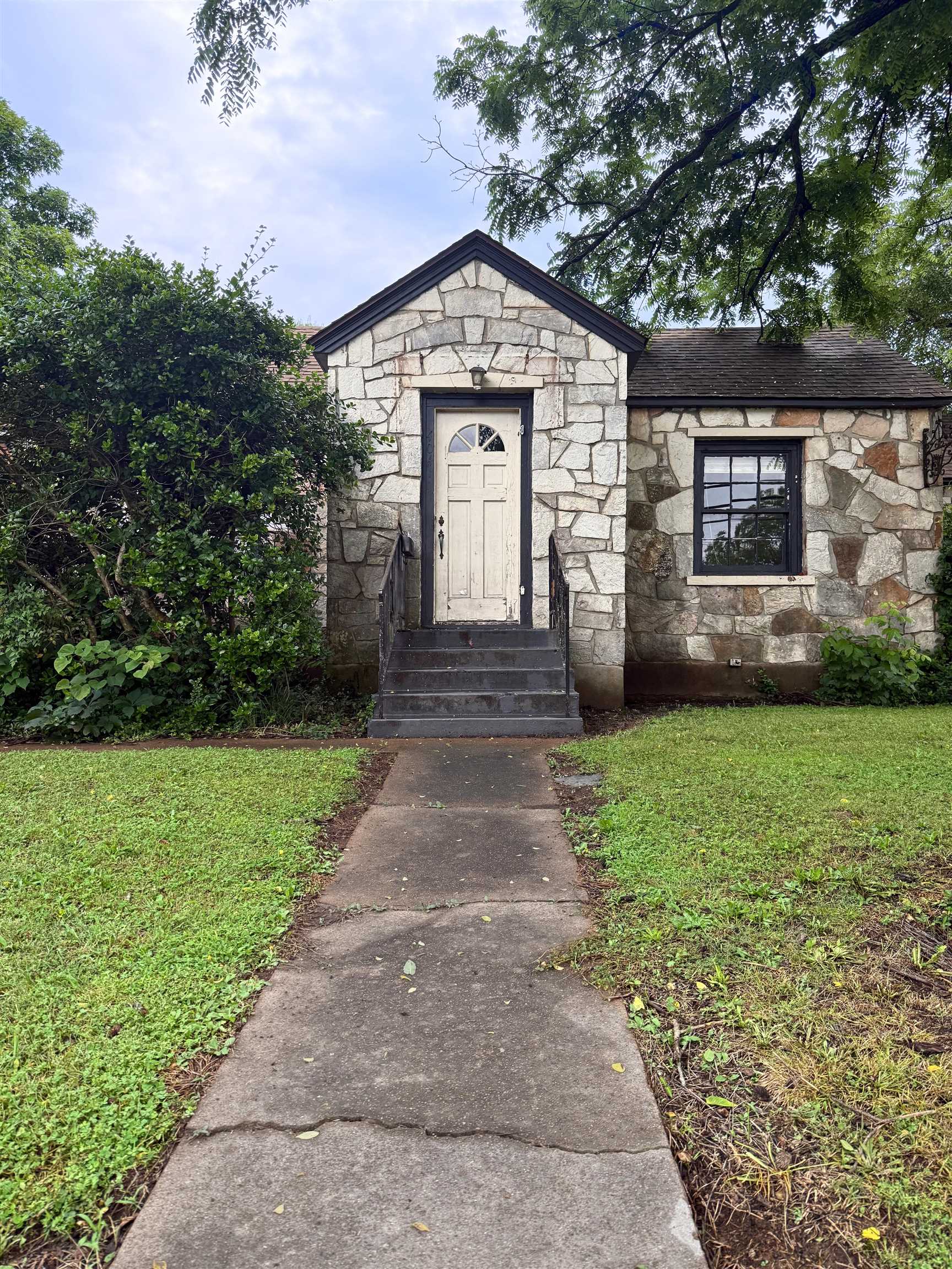 404 S 5th  Thayer, MO