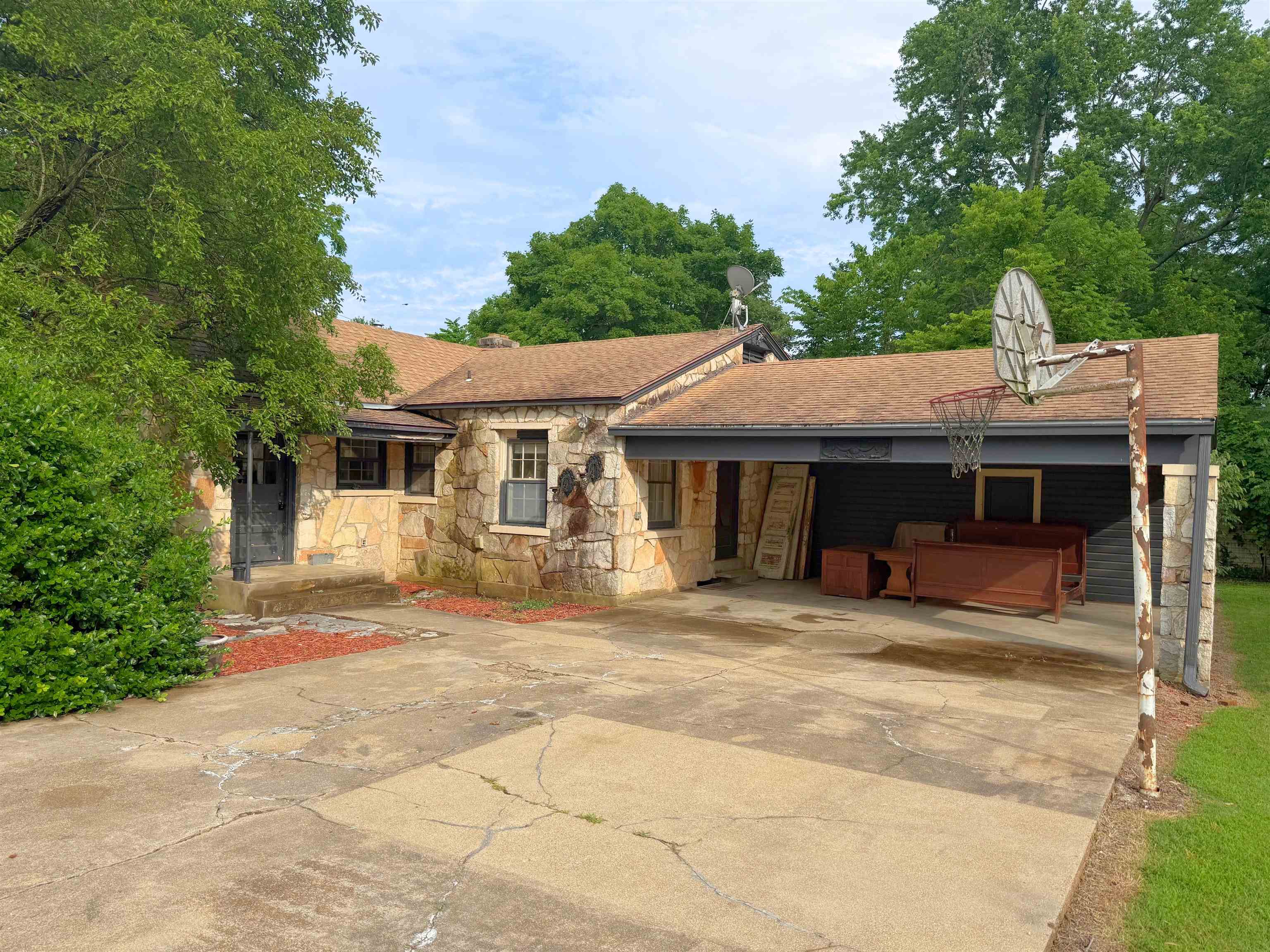 404 S 5th  Thayer, MO