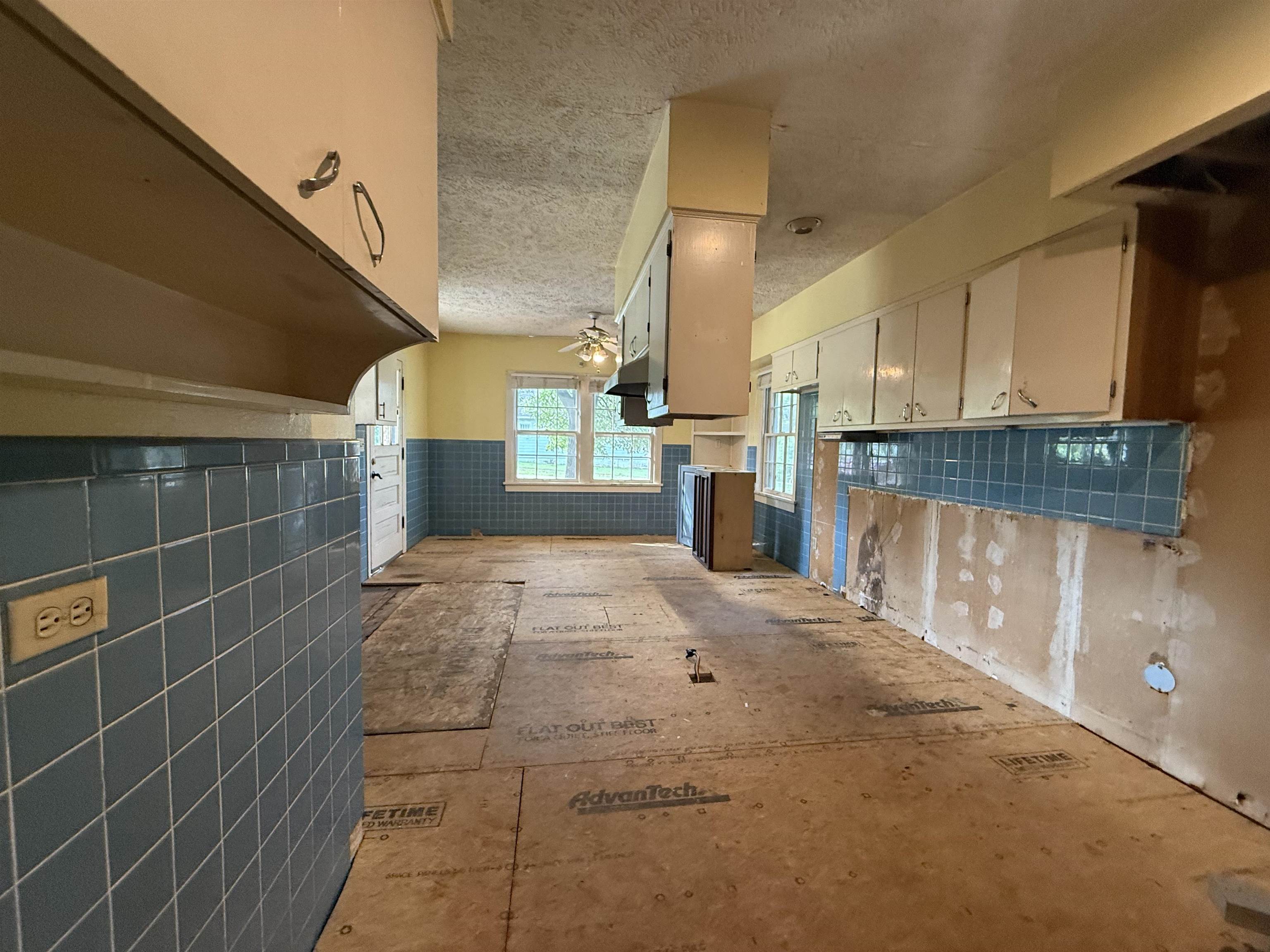 404 S 5th  Thayer, MO