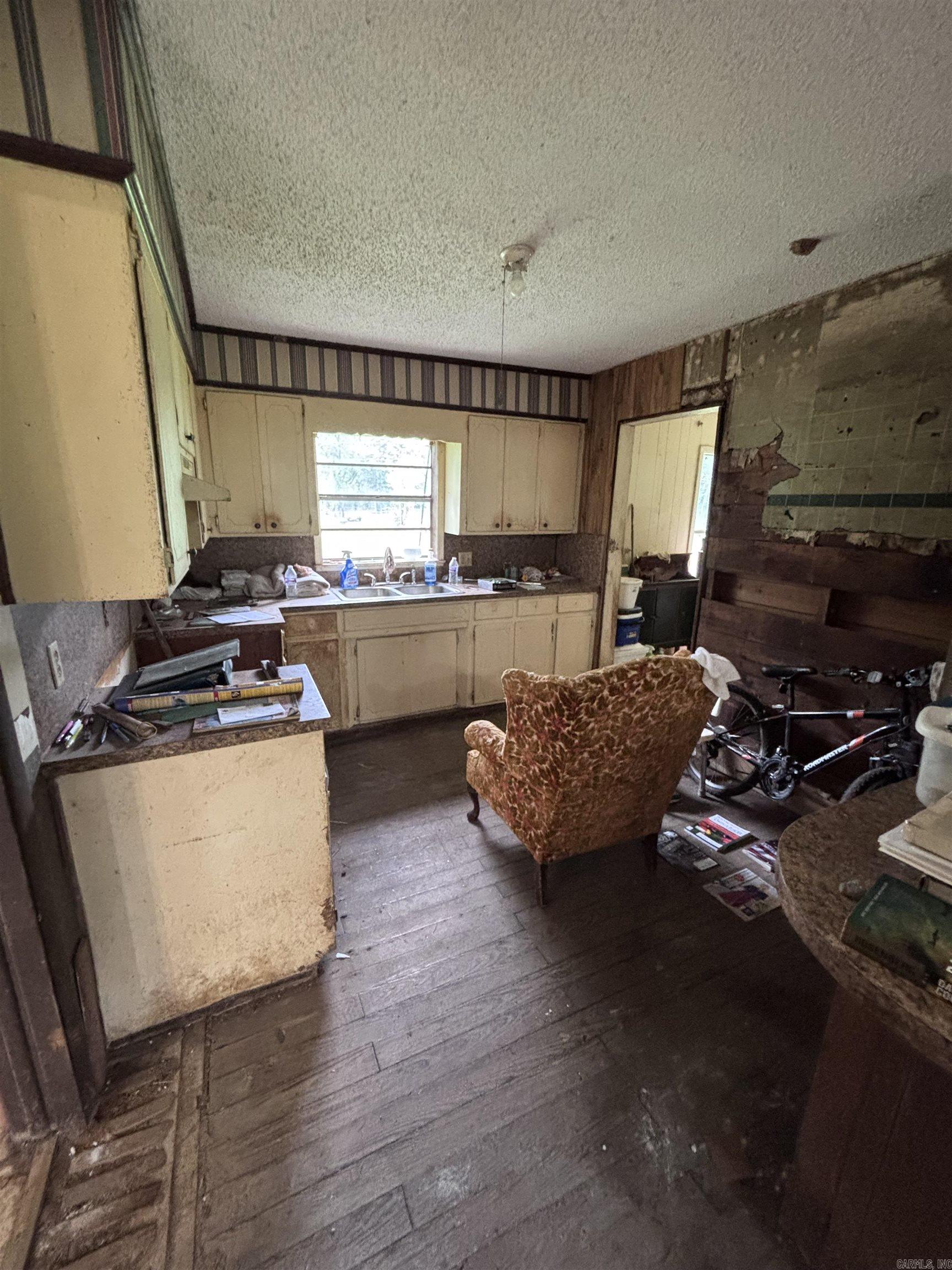 1636  Riverpoint  Clarksville, AR