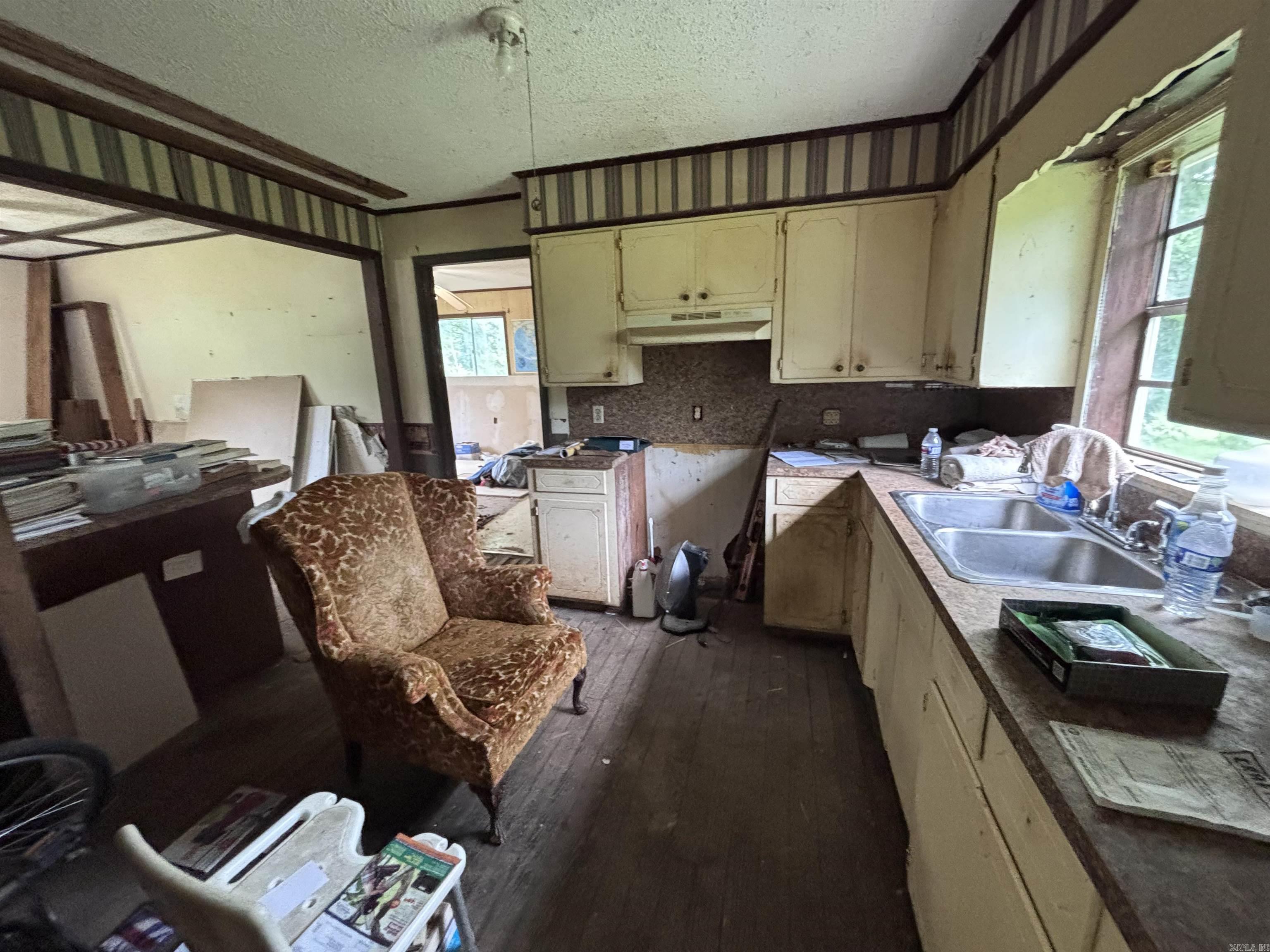 1636  Riverpoint  Clarksville, AR