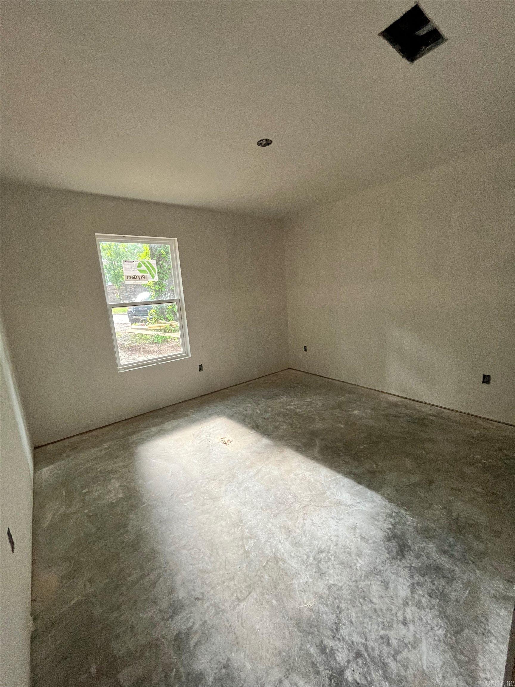 1324  Maple Street  Malvern, AR