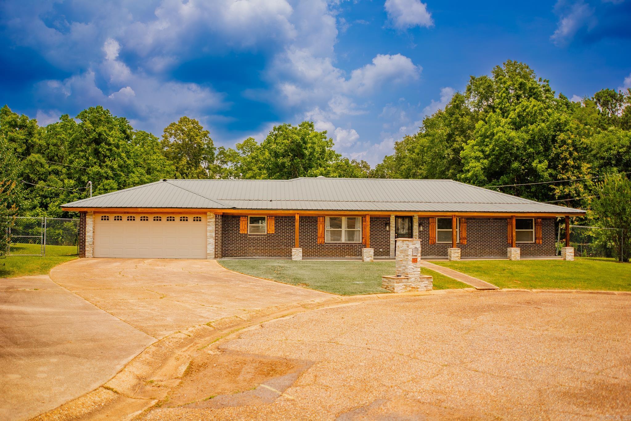 114  Roy  Monticello, AR