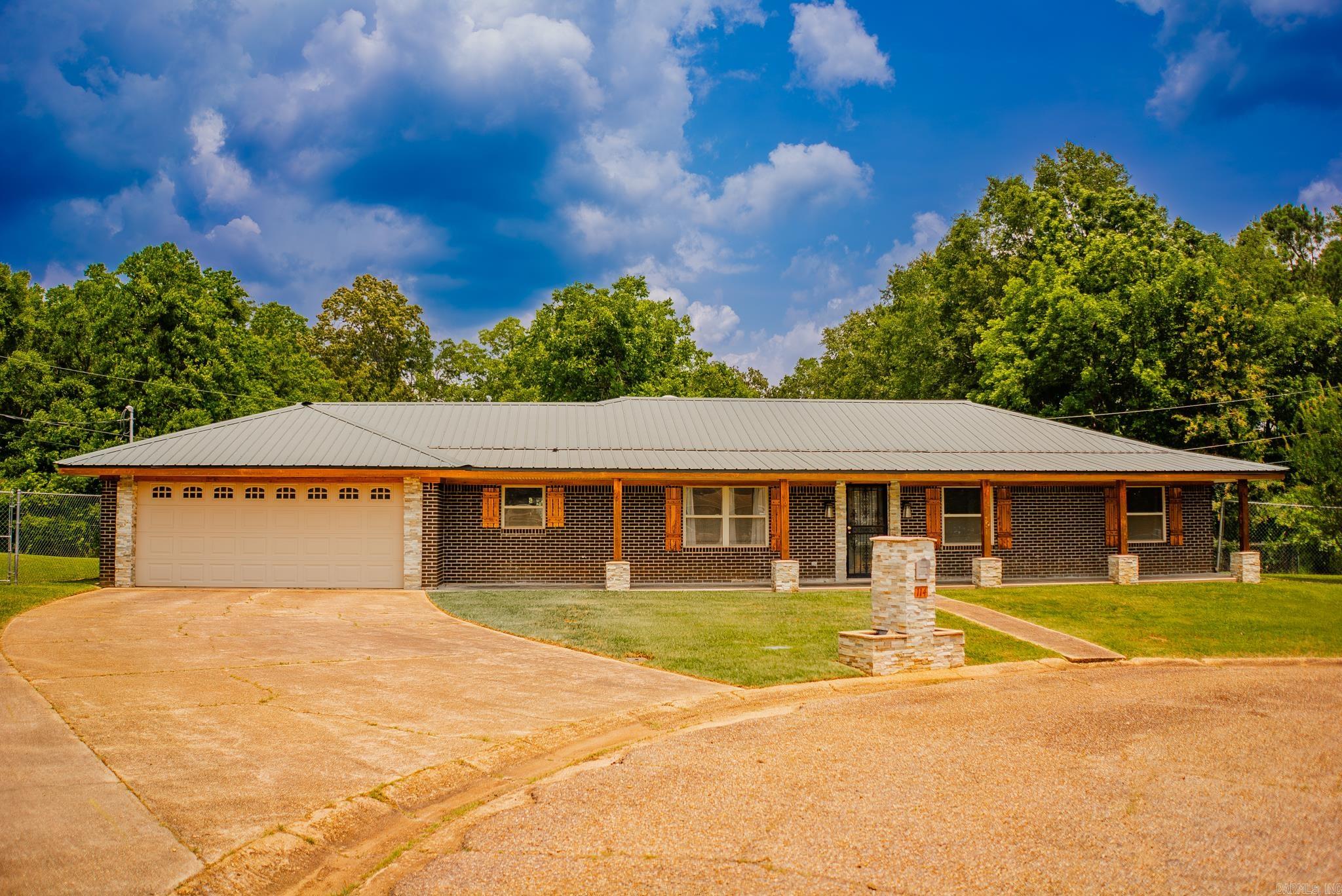 114  Roy  Monticello, AR