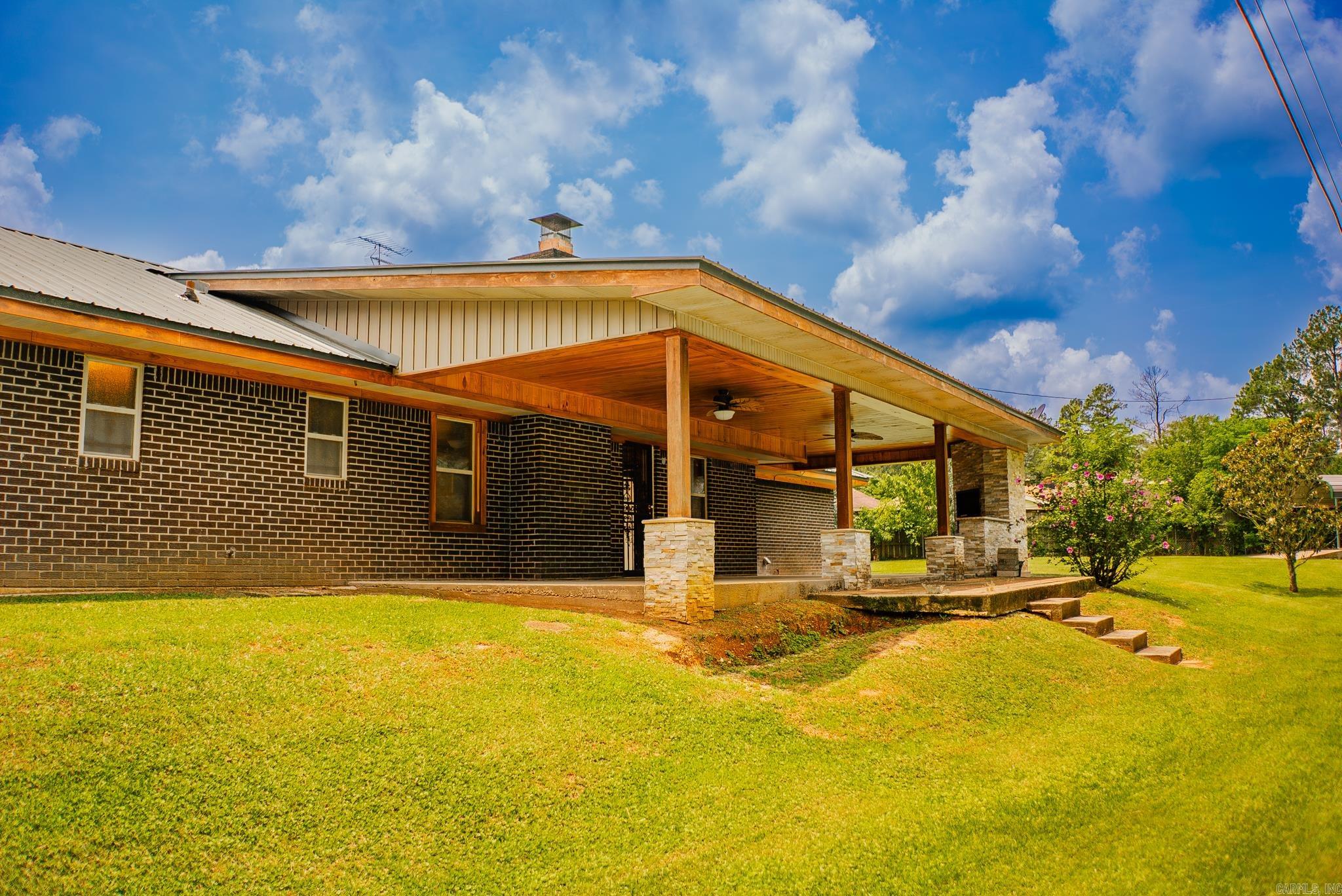 114  Roy  Monticello, AR