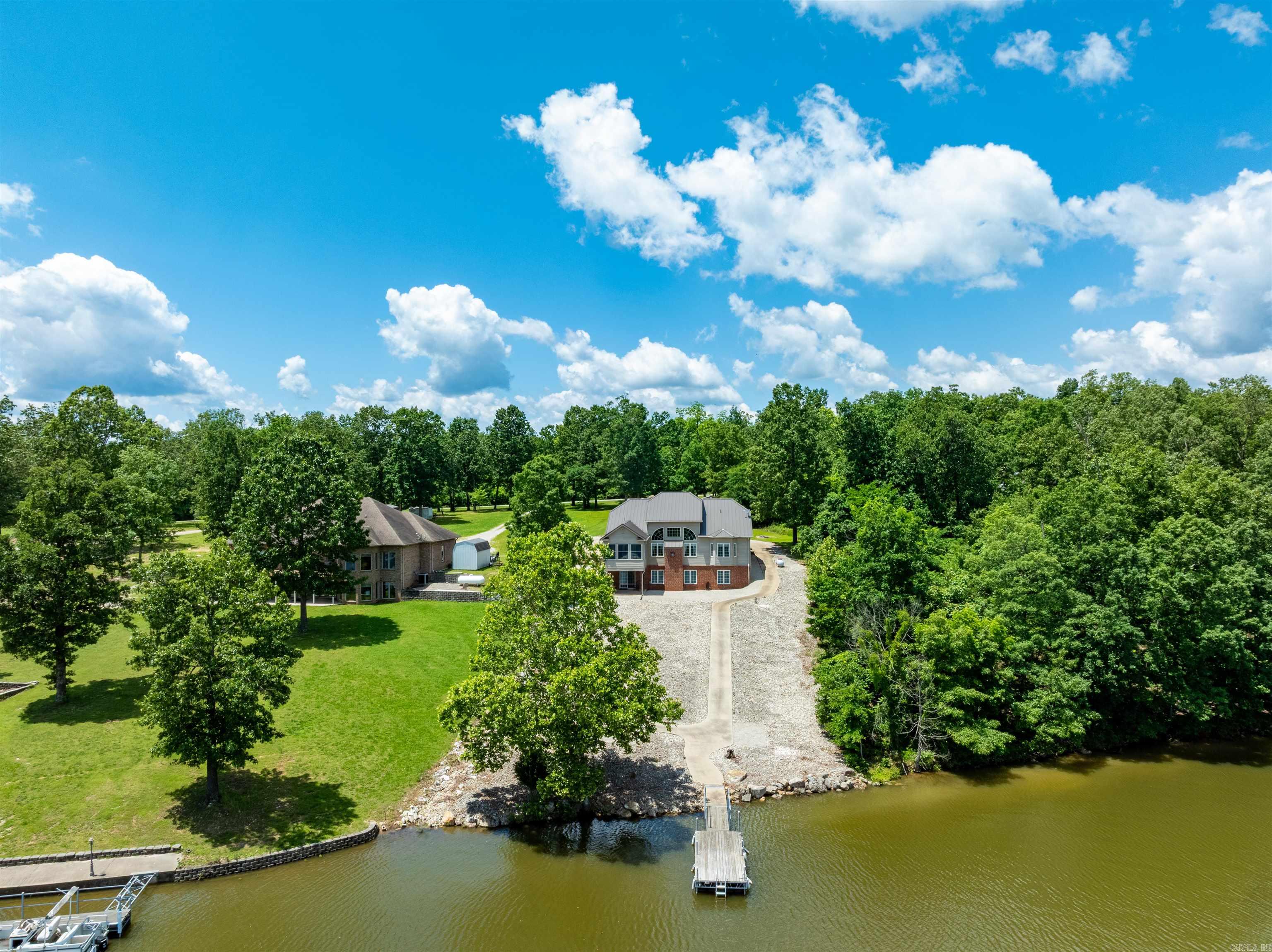 505 E Tri Lakes  Horseshoe Bend, AR