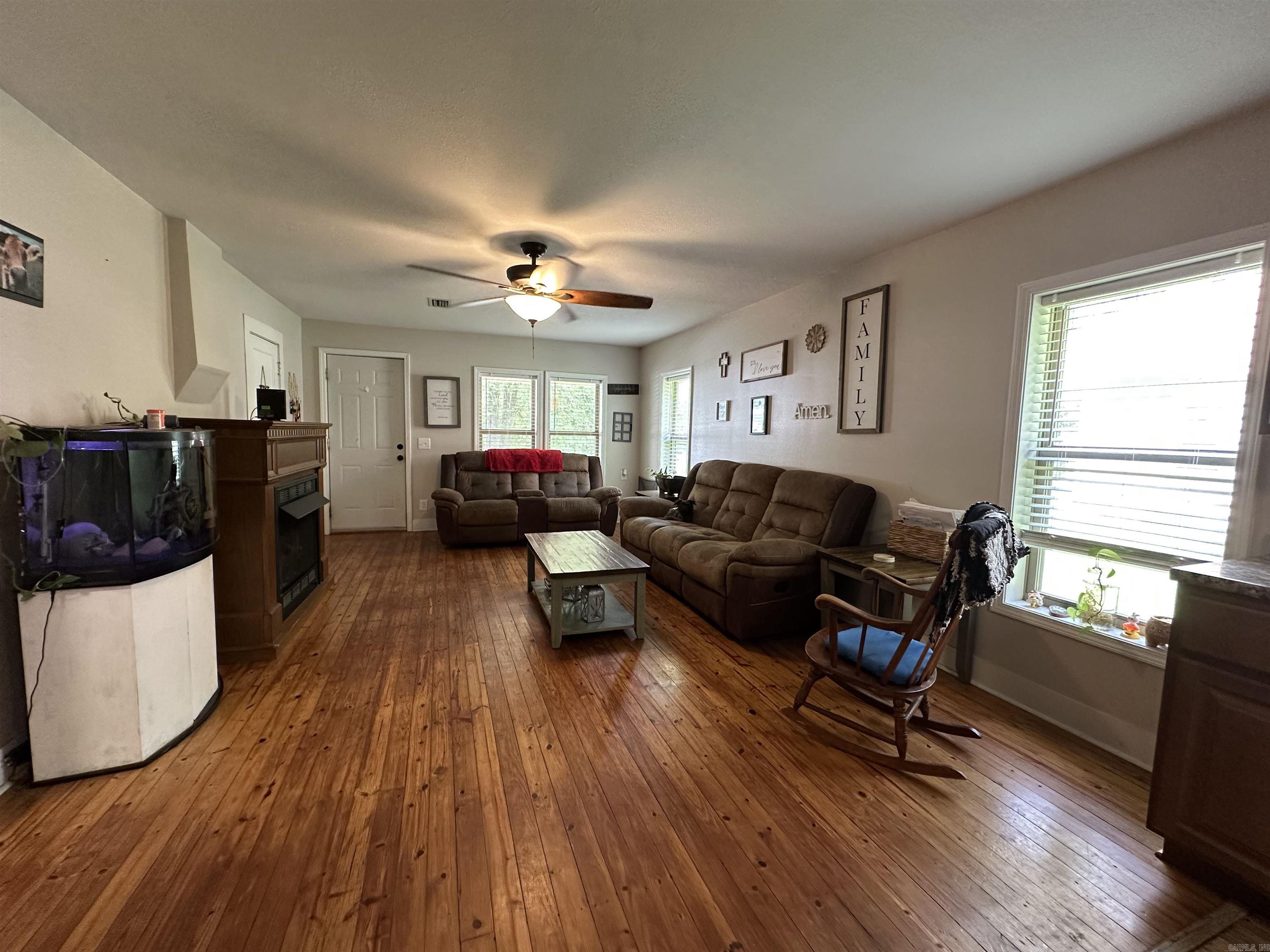 207  Spring St.  Marshall, AR