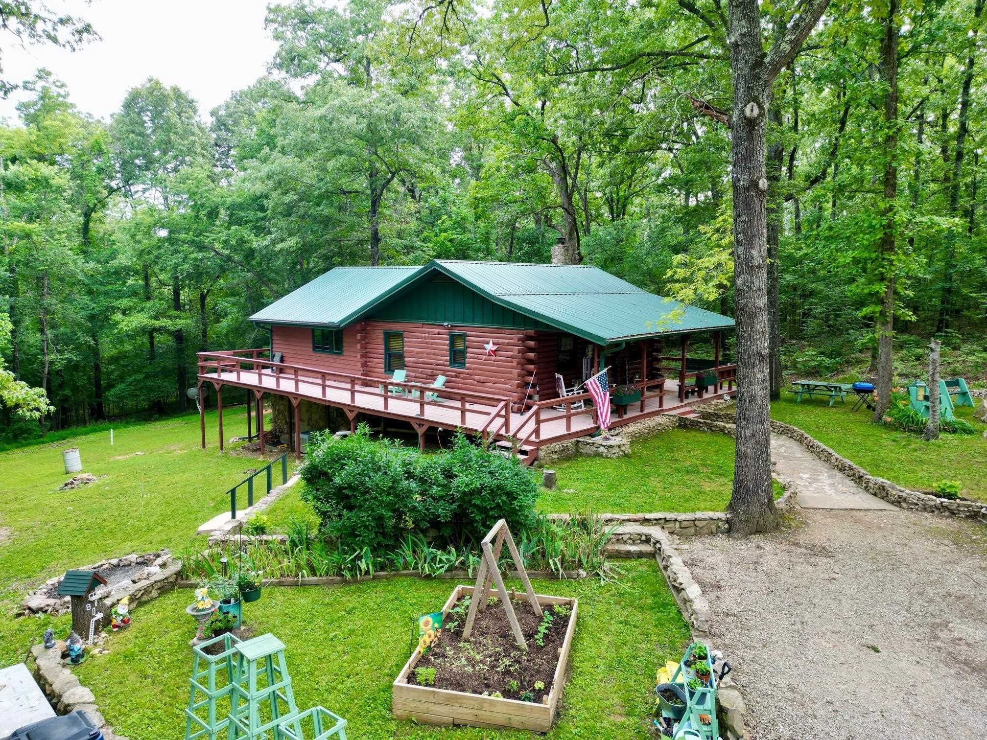 8601  Nine Mile Ridge  Hardy, AR