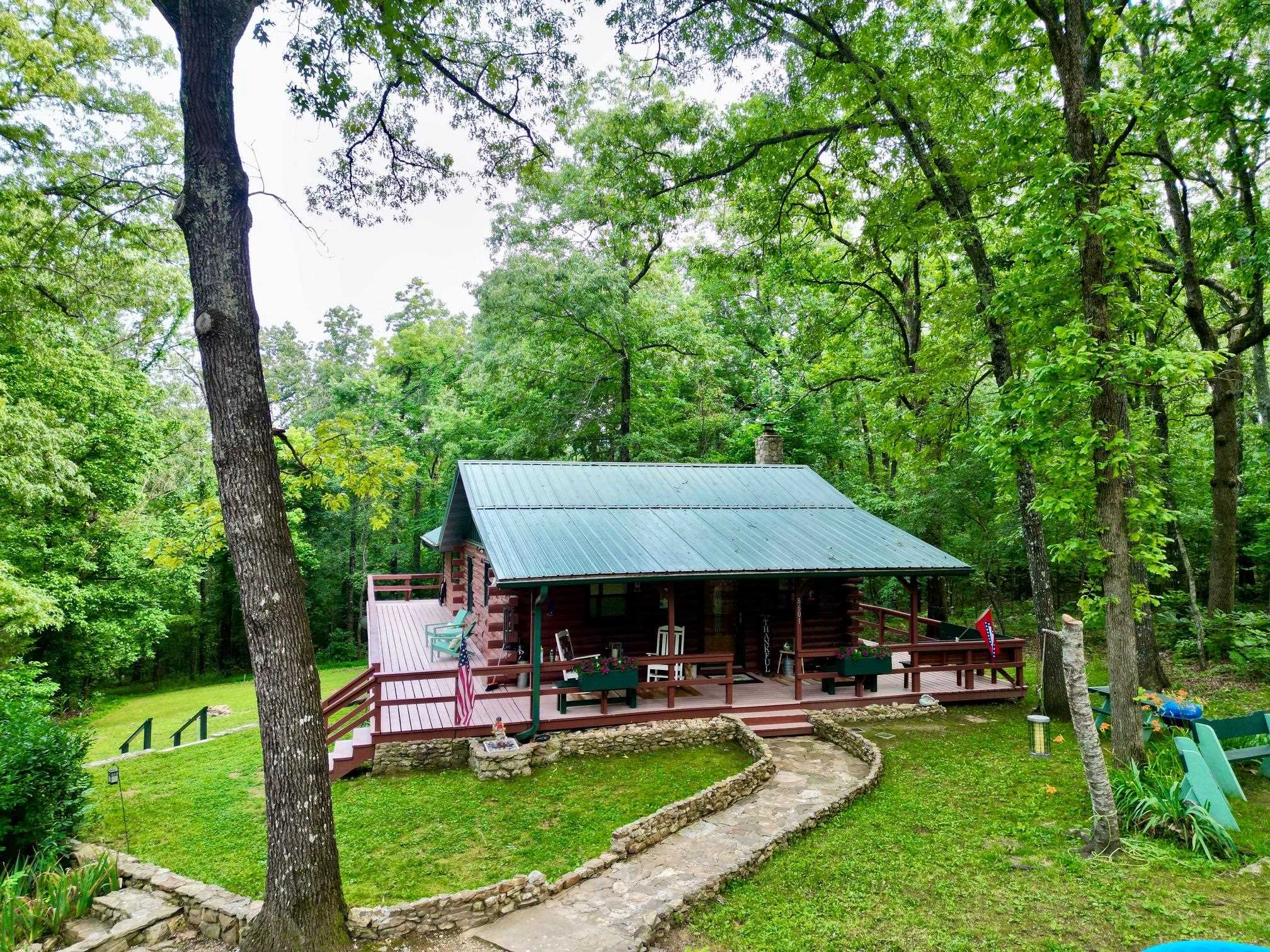 8601  Nine Mile Ridge  Hardy, AR