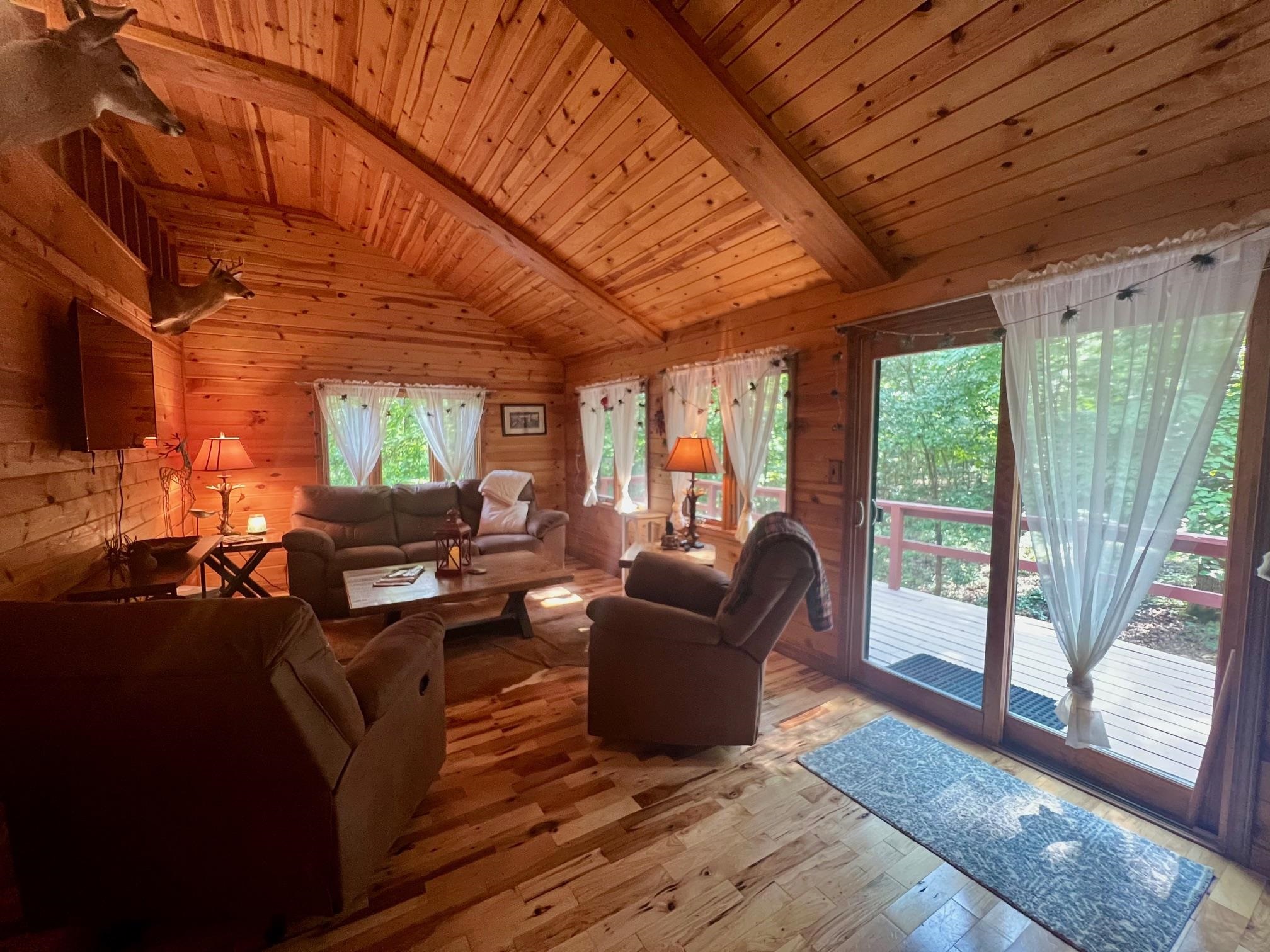8601  Nine Mile Ridge  Hardy, AR