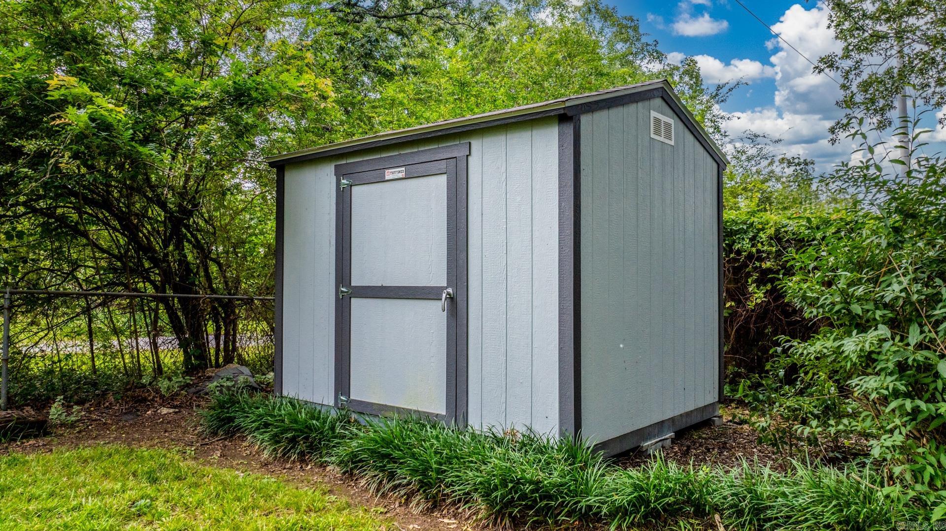 104  Parkview  North Little Rock, AR