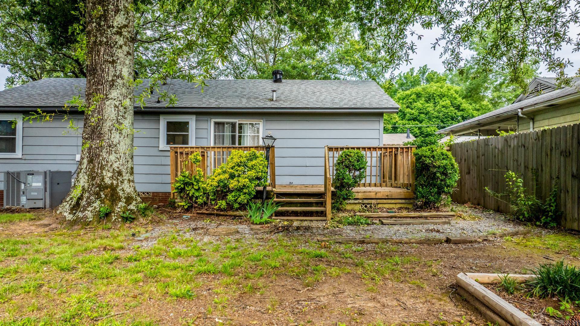 104  Parkview  North Little Rock, AR