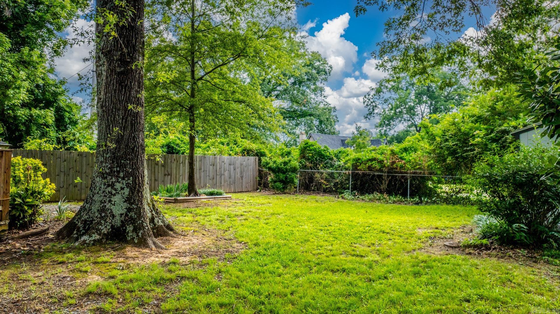 104  Parkview  North Little Rock, AR