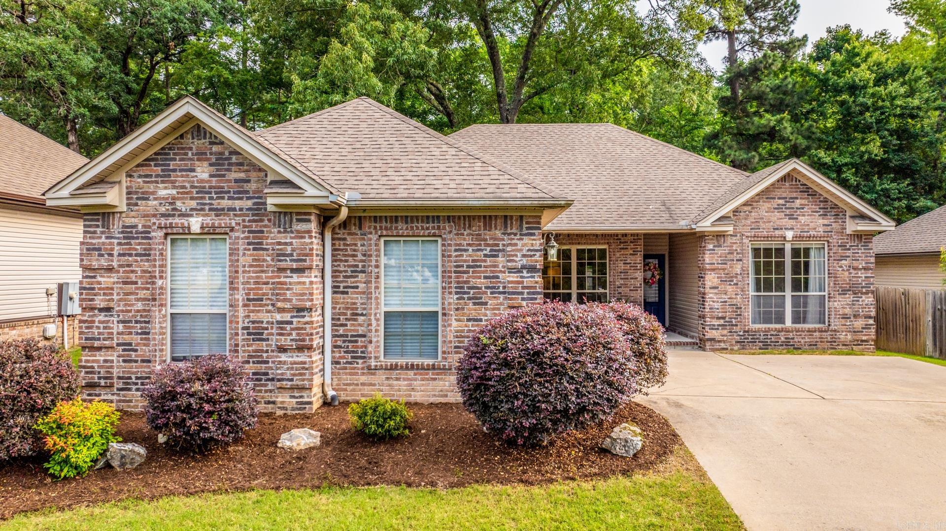 10  Ponds Edge  Alexander, AR