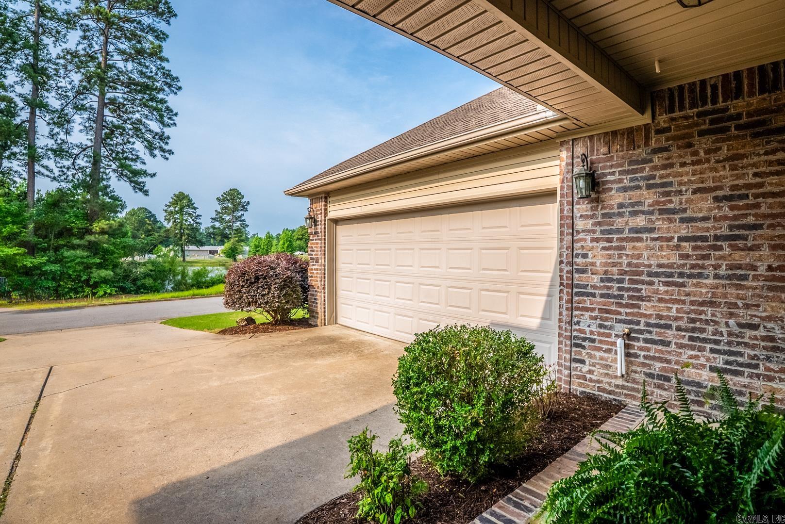 10  Ponds Edge  Alexander, AR