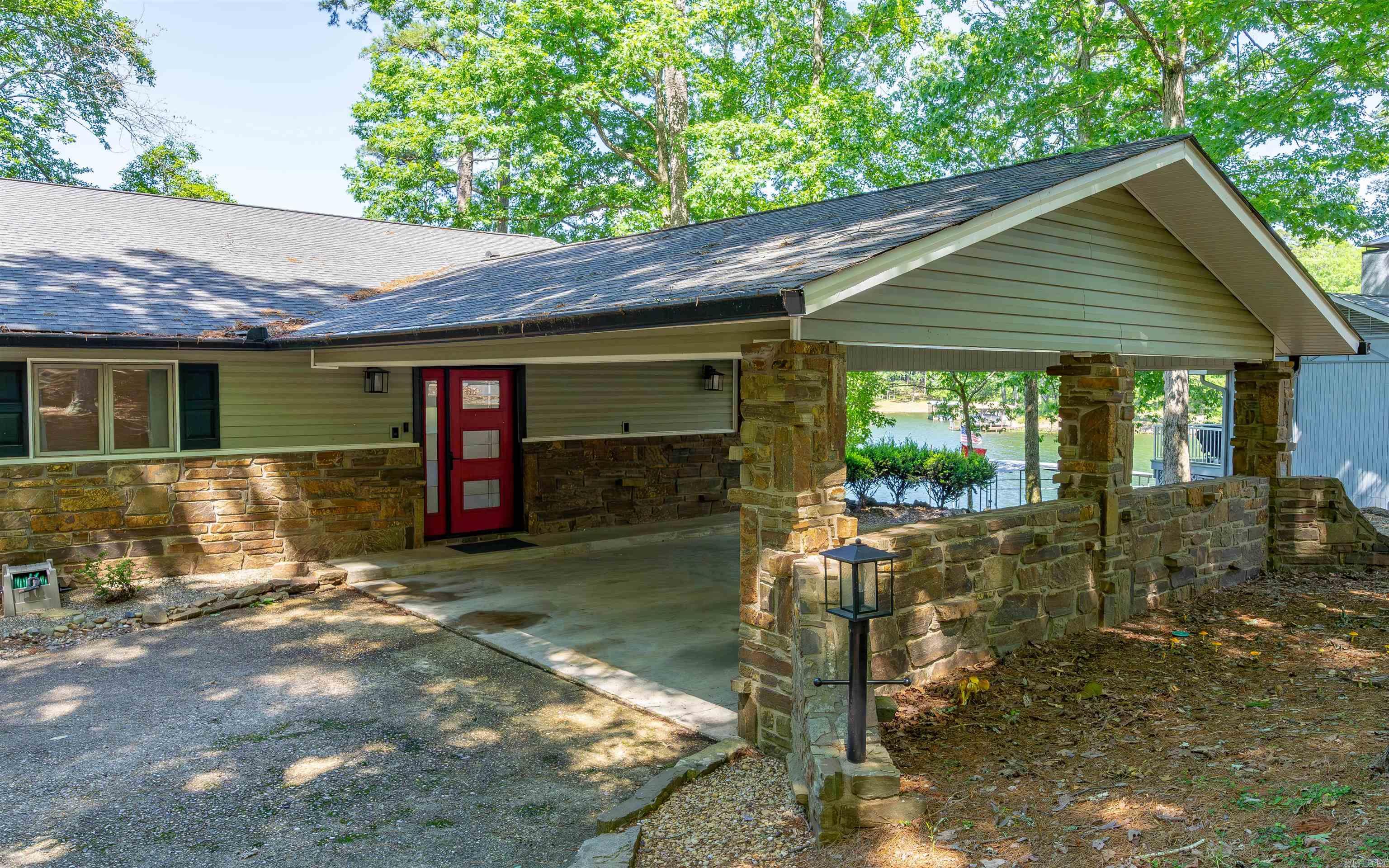 9 Llana  Hot Springs Village, AR