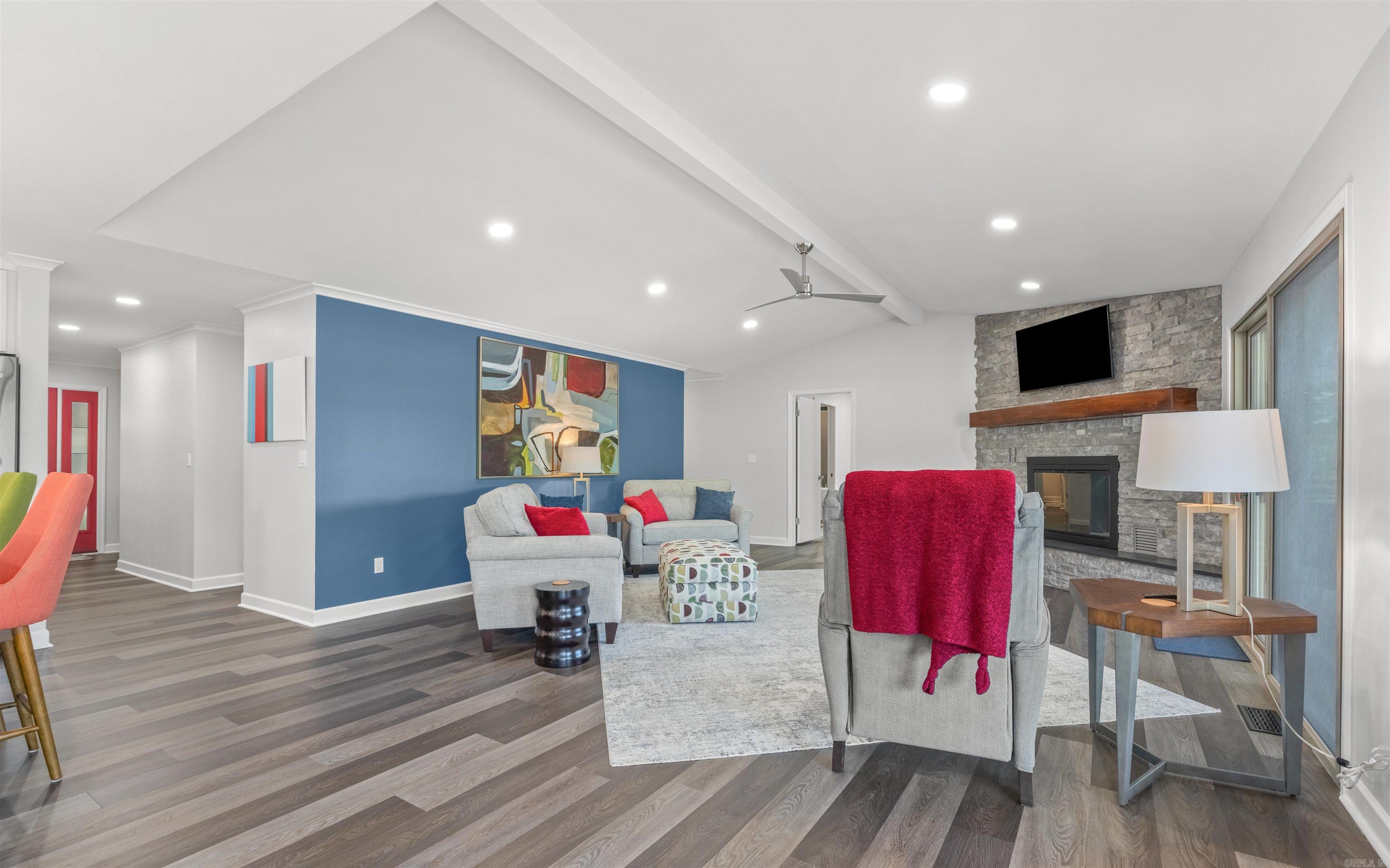 9 Llana  Hot Springs Village, AR