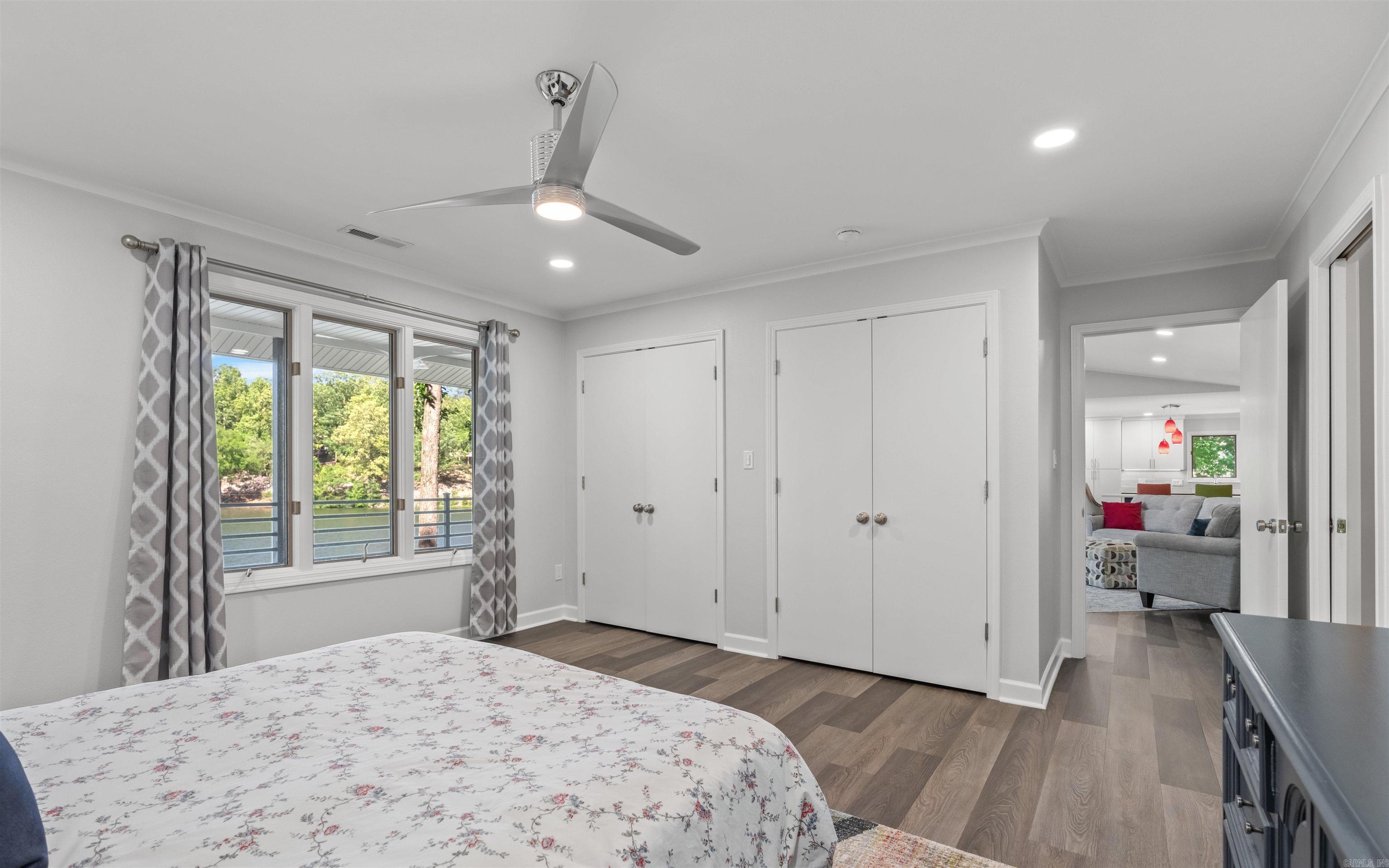 9 Llana  Hot Springs Village, AR