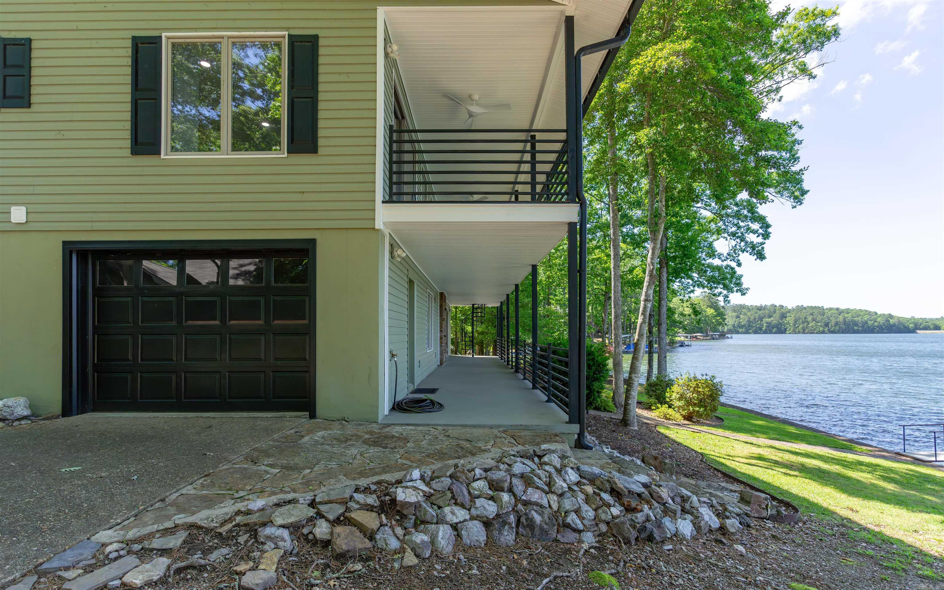 9 Llana  Hot Springs Village, AR