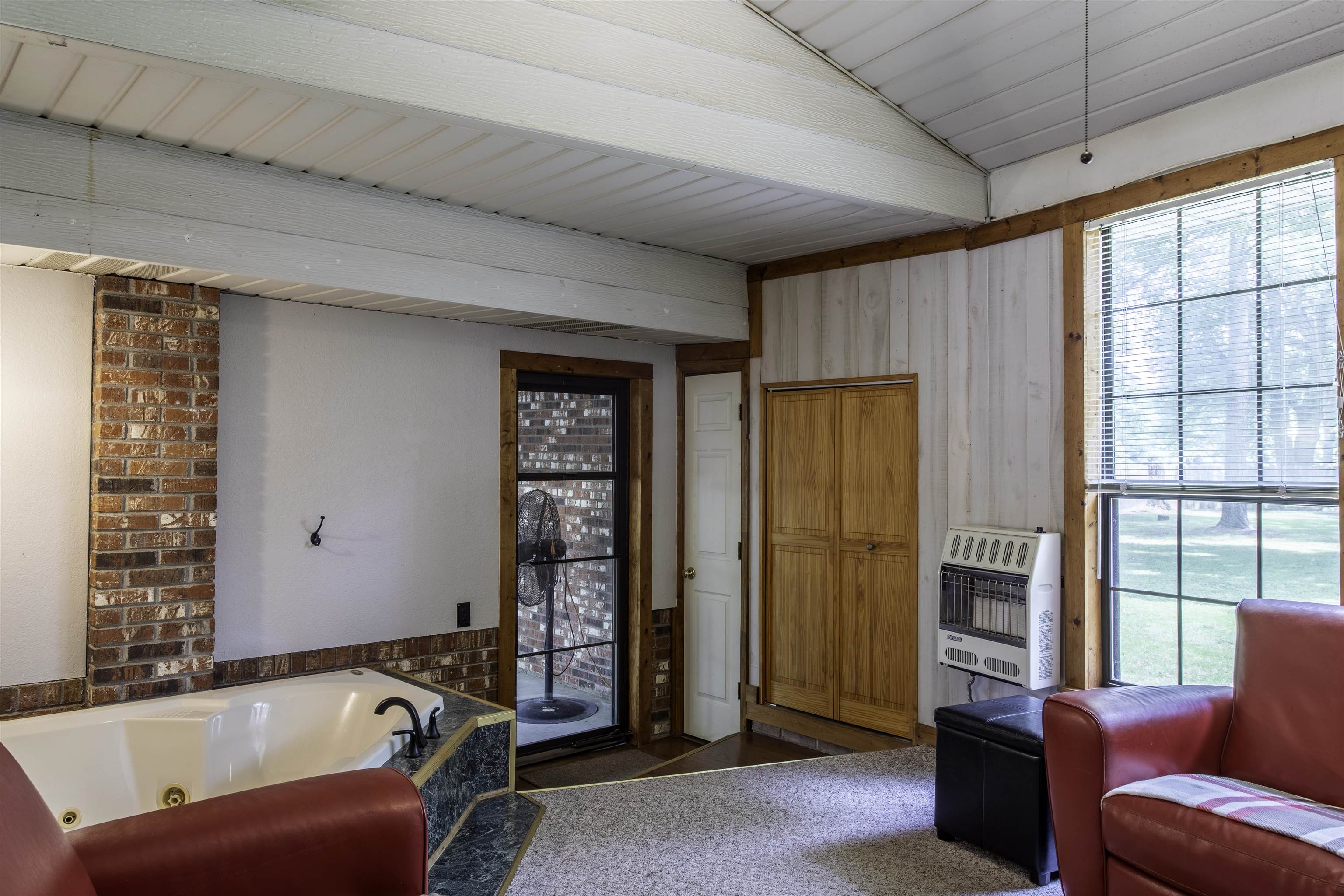 114  US 63B  Bono, AR