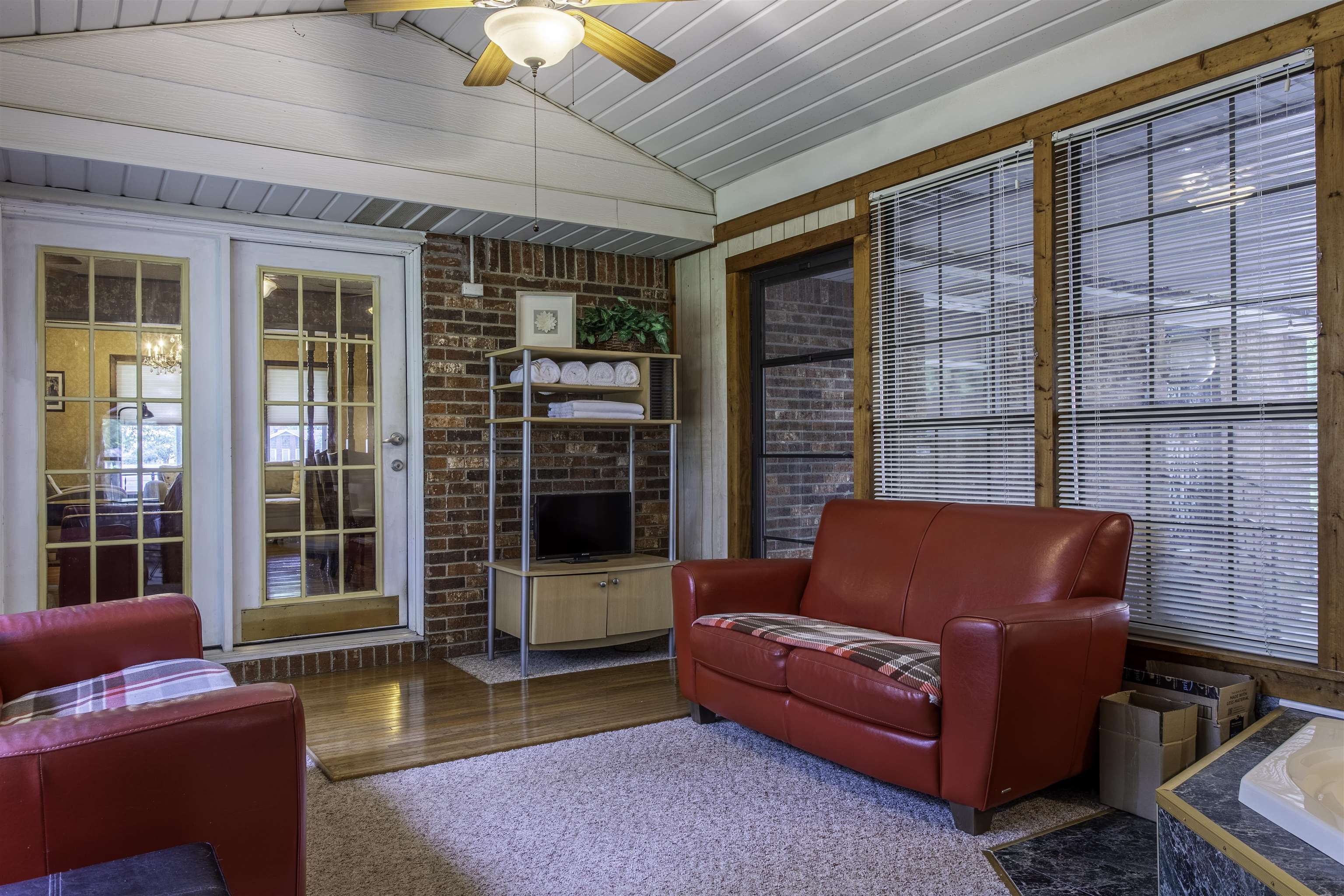 114  US 63B  Bono, AR