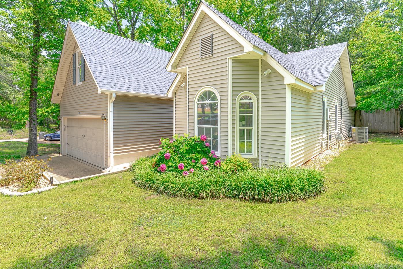 1207  Hunters Run  Jonesboro, AR
