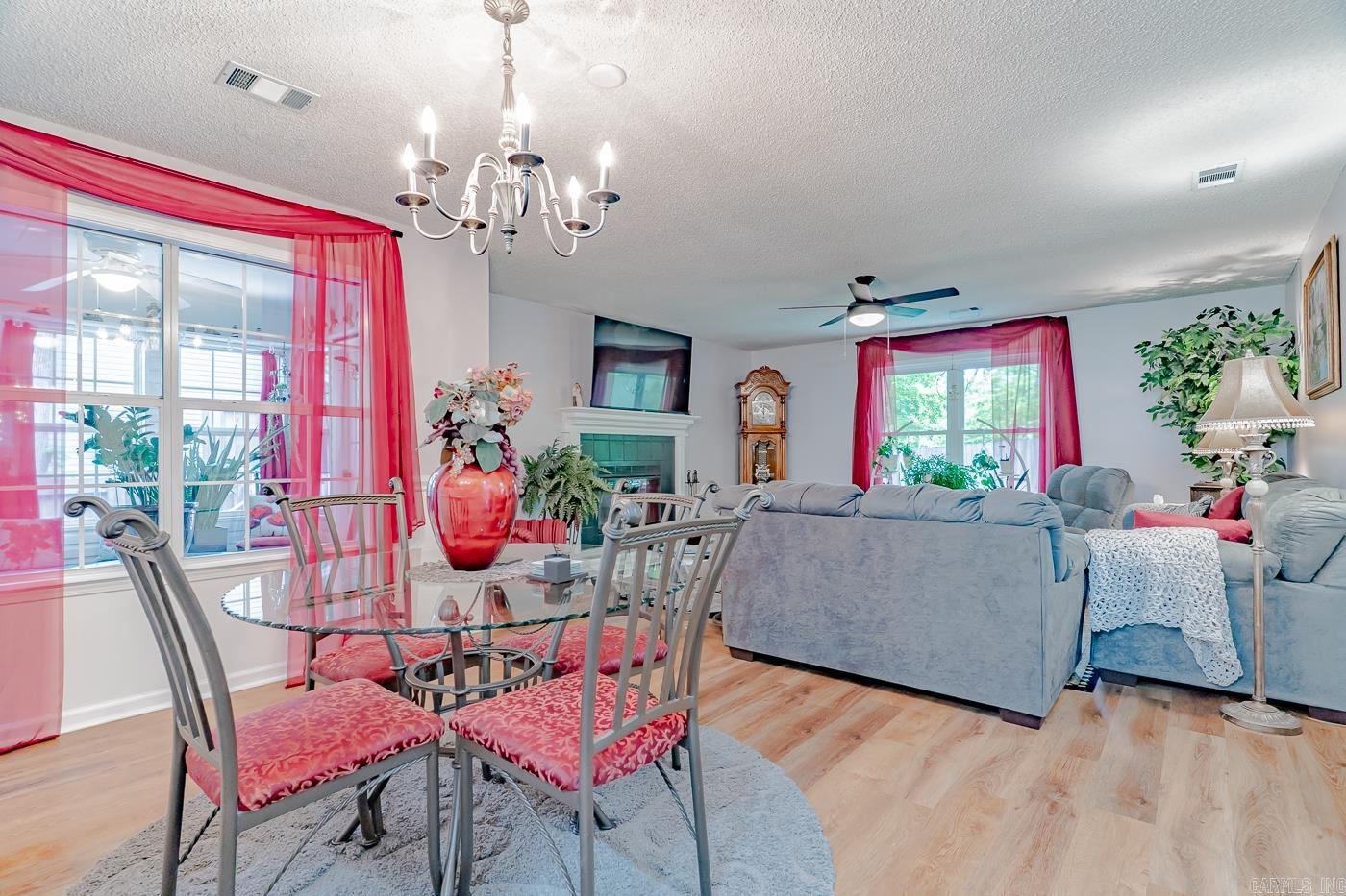 1207  Hunters Run  Jonesboro, AR