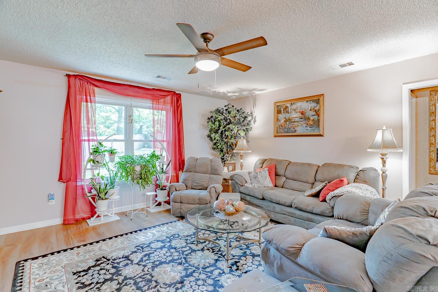1207  Hunters Run  Jonesboro, AR