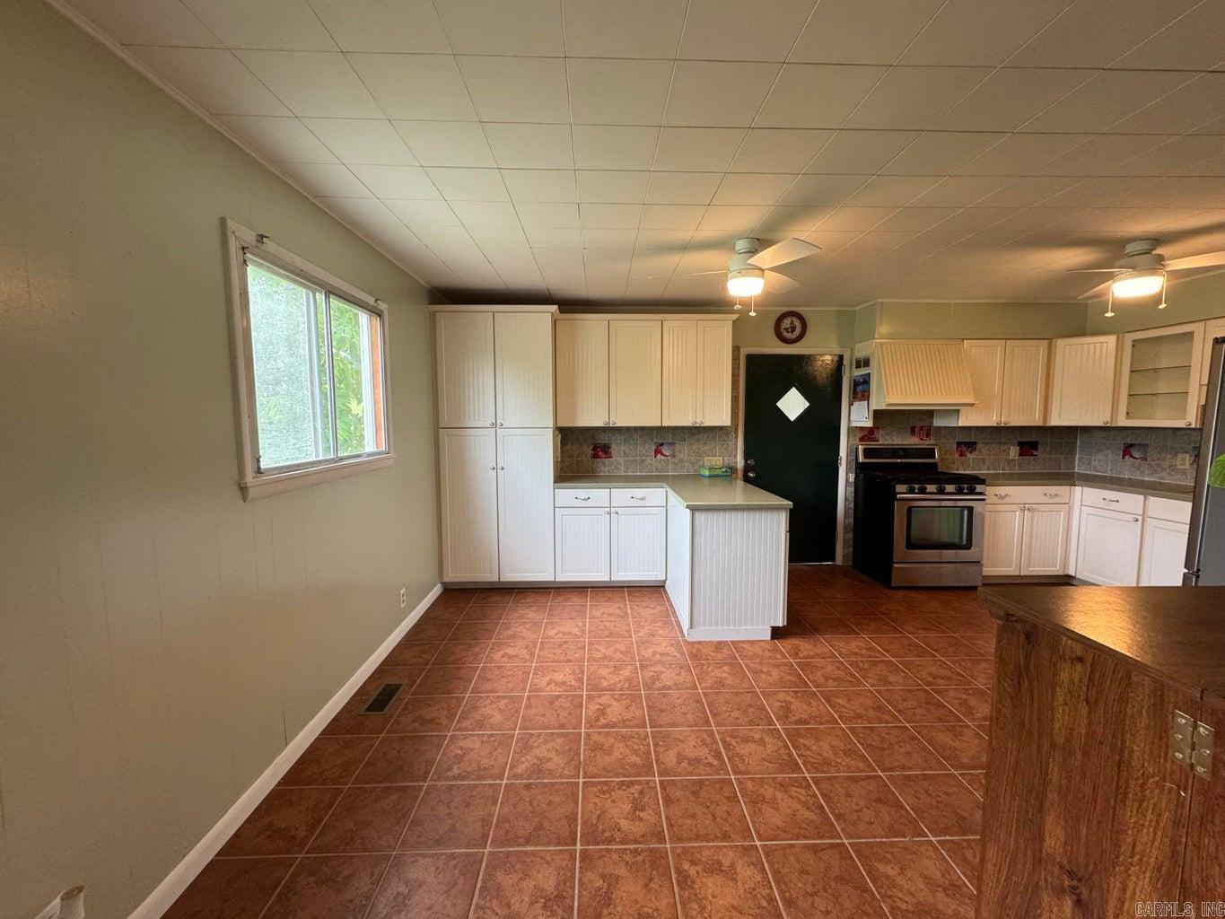 1138  Mill Creek  Salem, AR