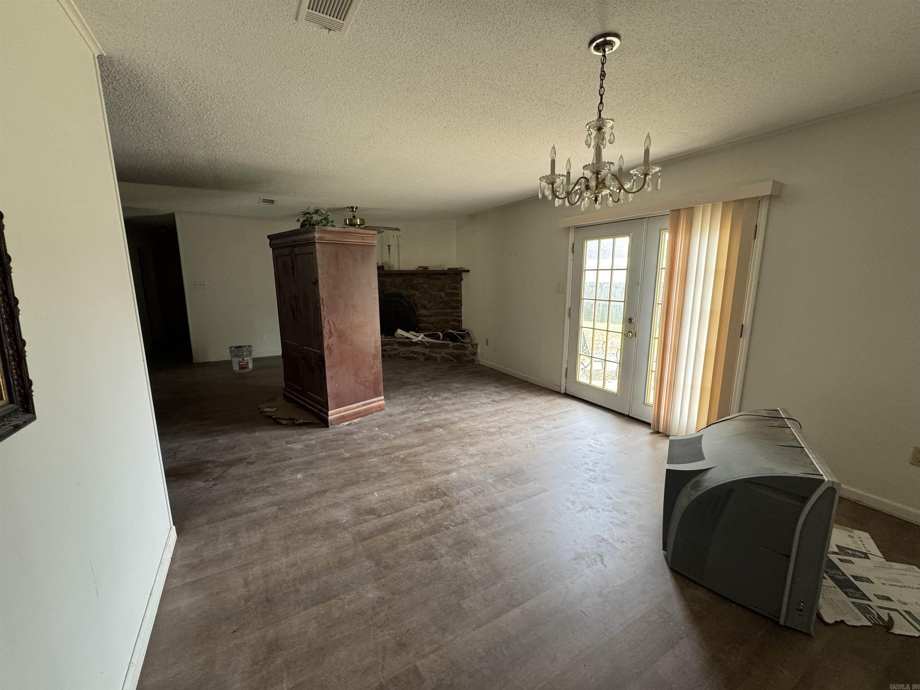 10  Hollyridge Ct  Jacksonville, AR
