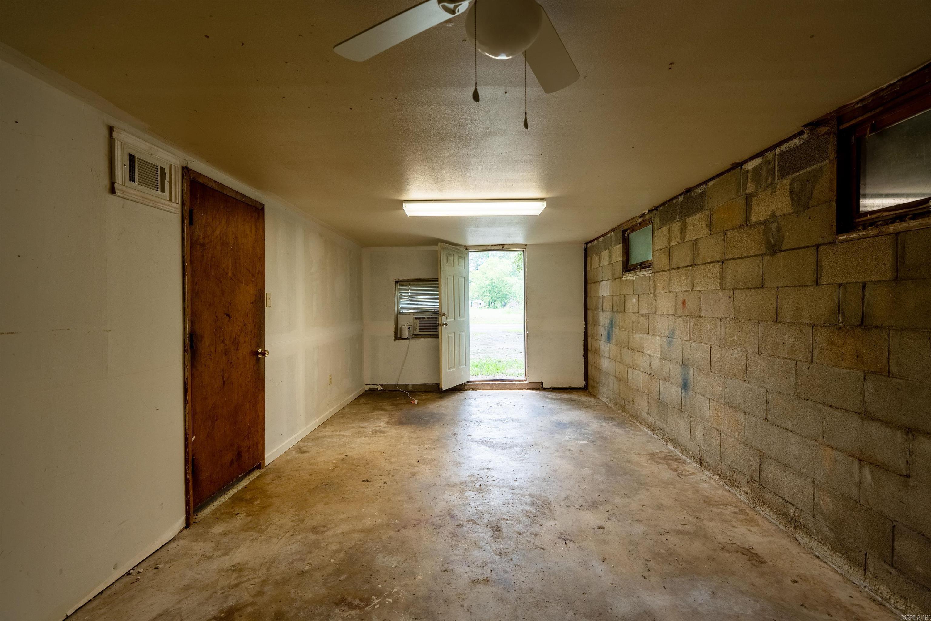 304  Main  Letona, AR