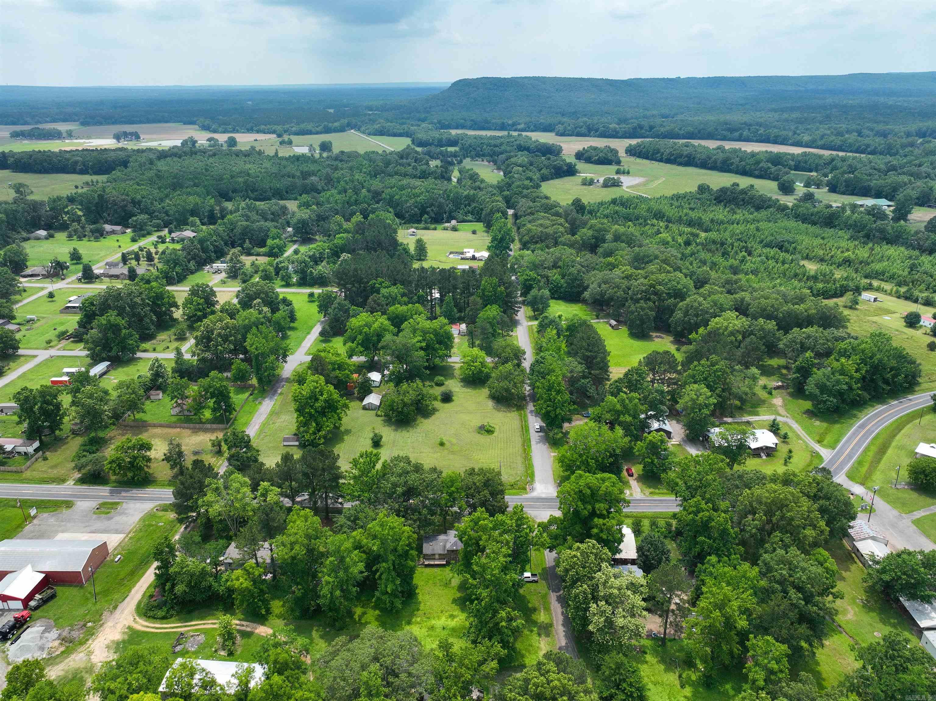 304  Main  Letona, AR