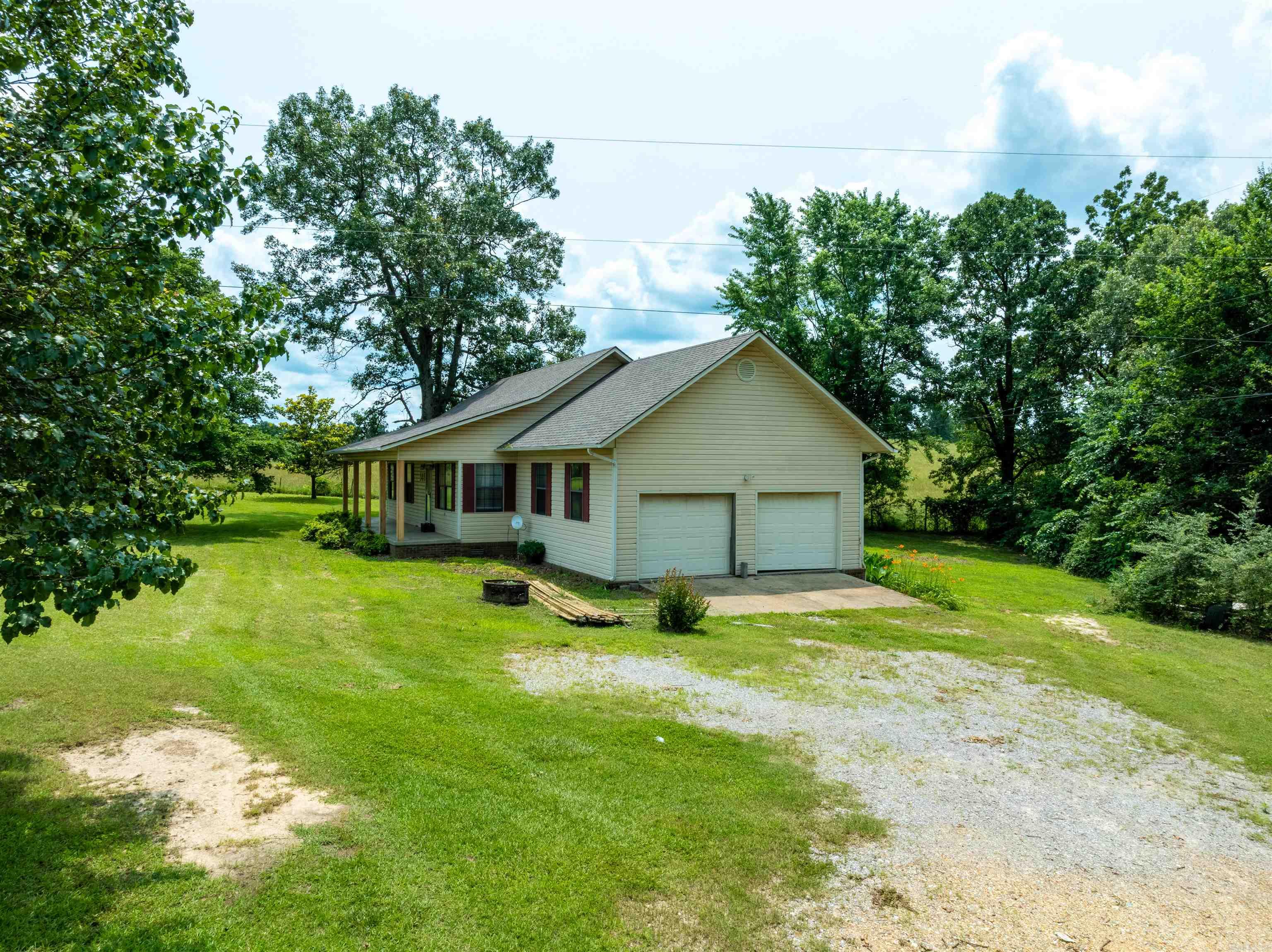 569  Hamlett Springs  Cave City, AR
