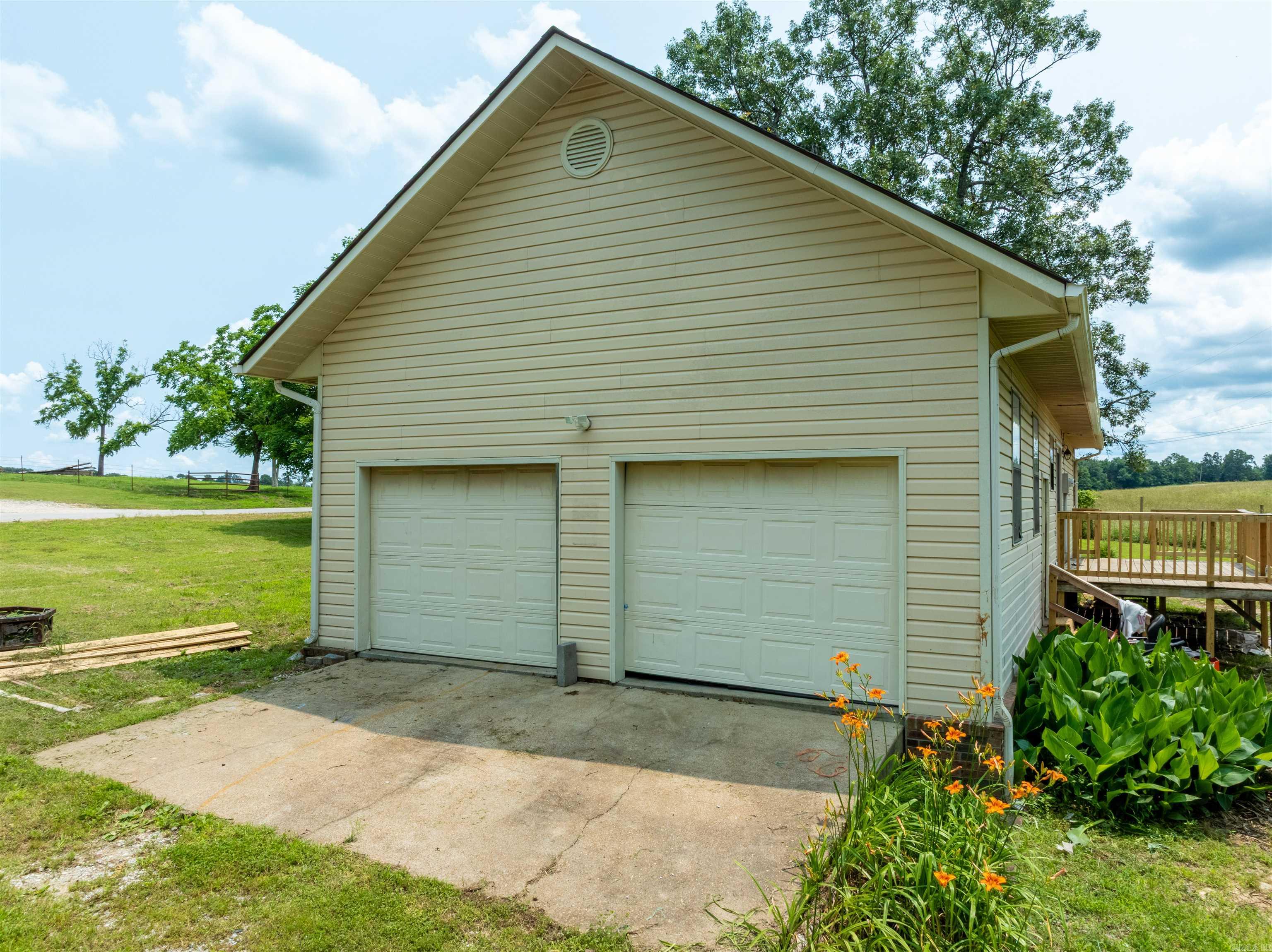 569  Hamlett Springs  Cave City, AR