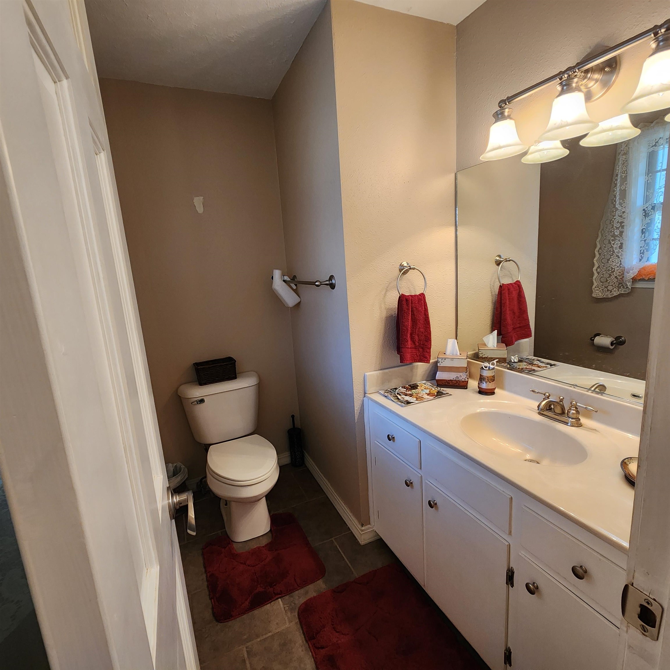 110  Emerald  Horseshoe Bend, AR