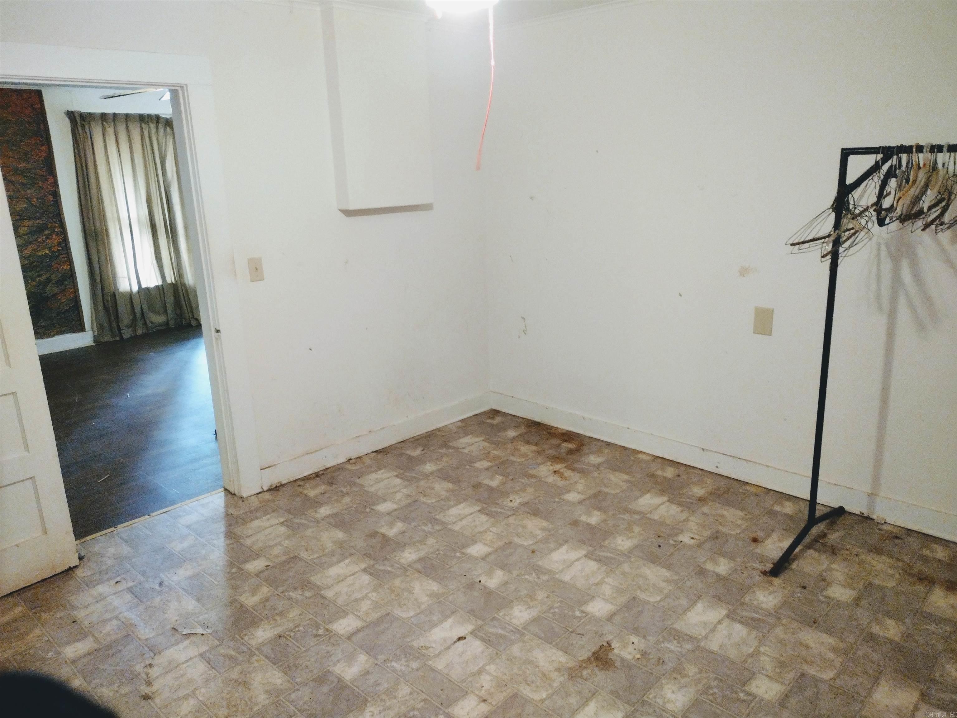205  N Peabody  Mountain View, AR
