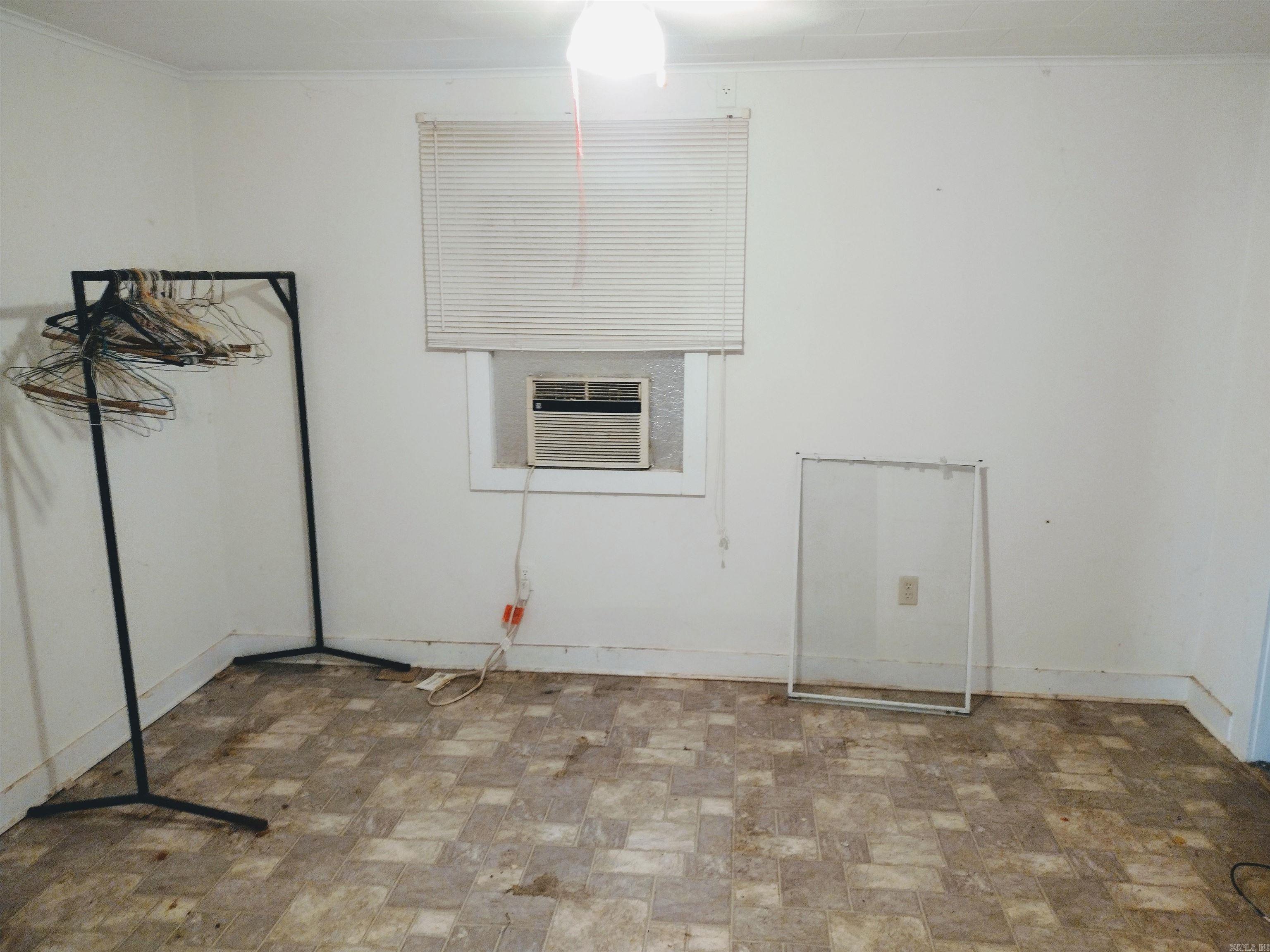 205  N Peabody  Mountain View, AR