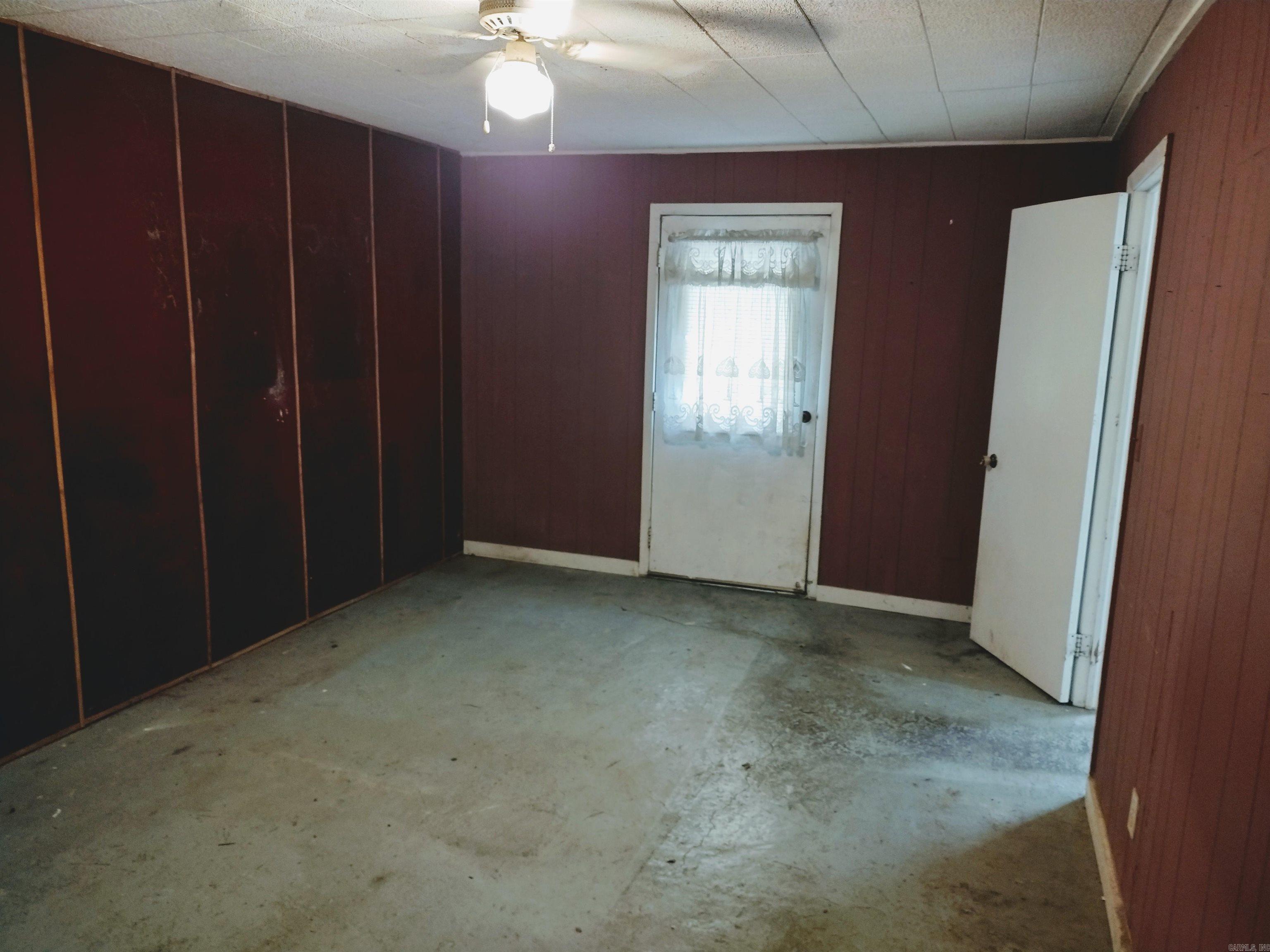 205  N Peabody  Mountain View, AR
