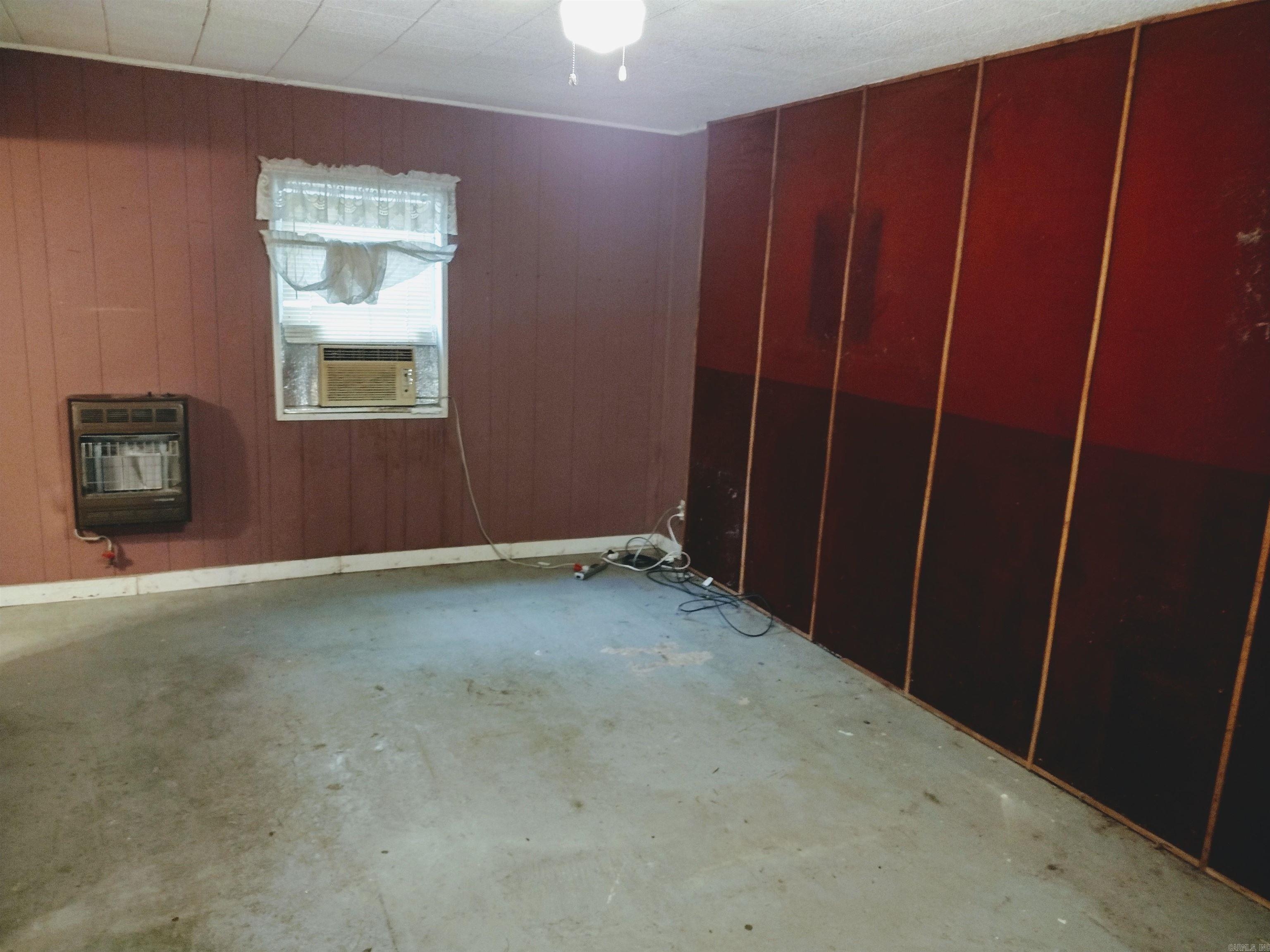 205  N Peabody  Mountain View, AR