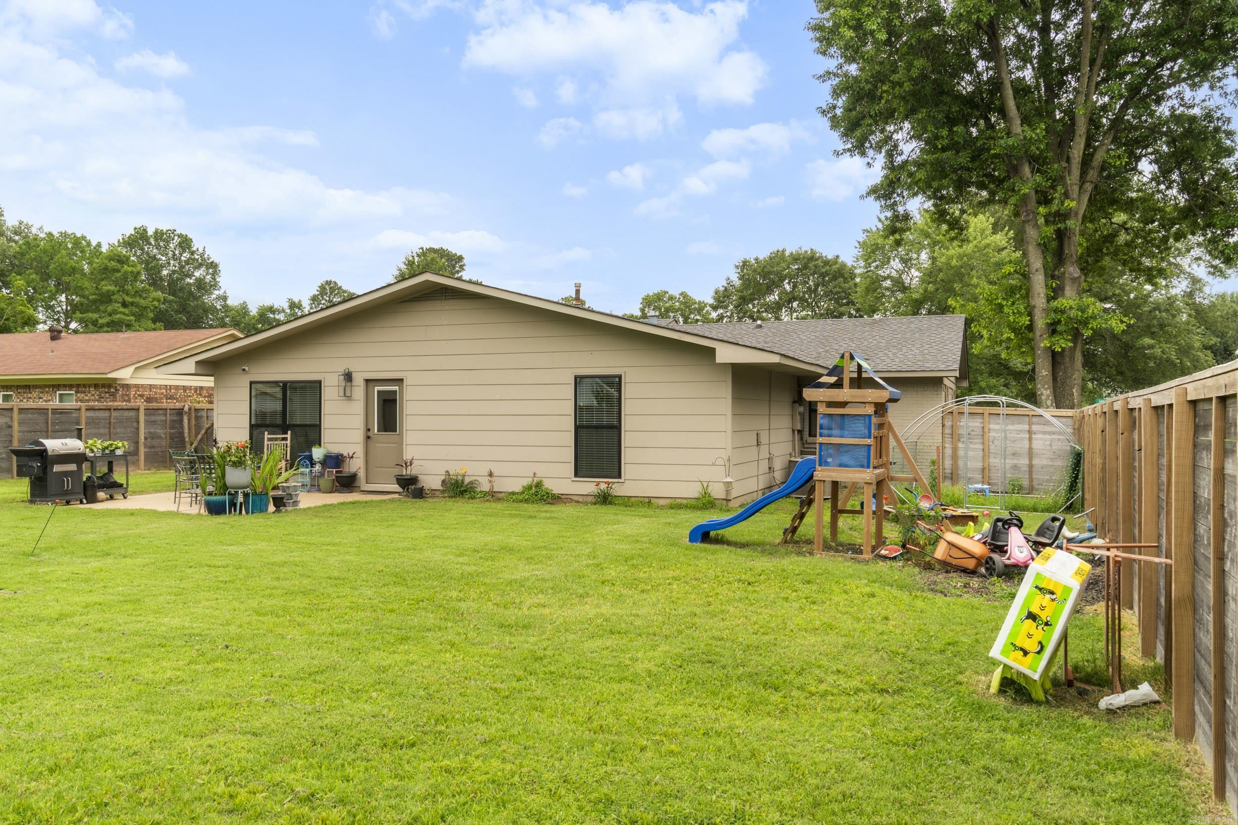 3101  Lax St  Newport, AR