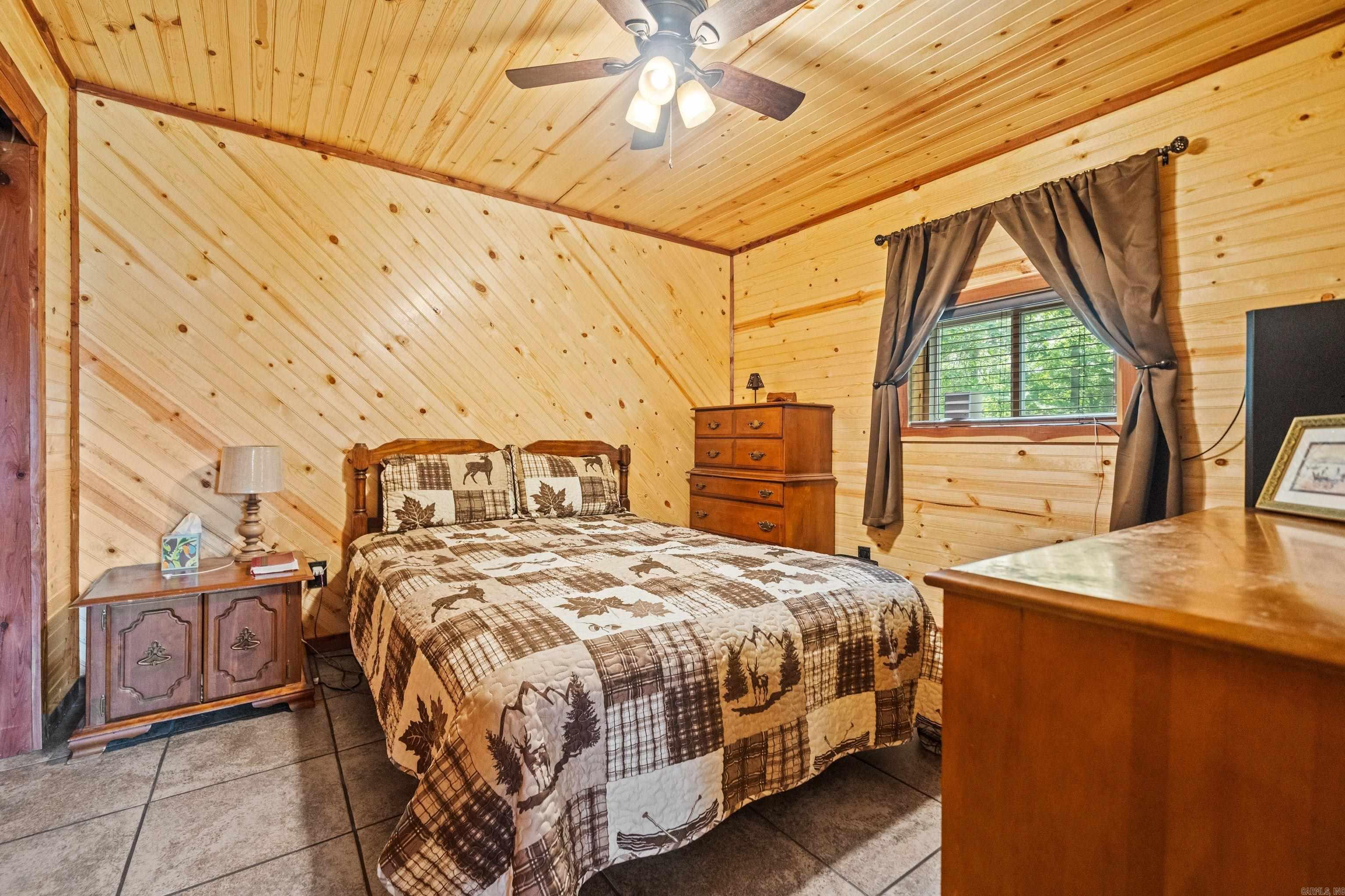 159  Gumtree  Mountain Pine, AR