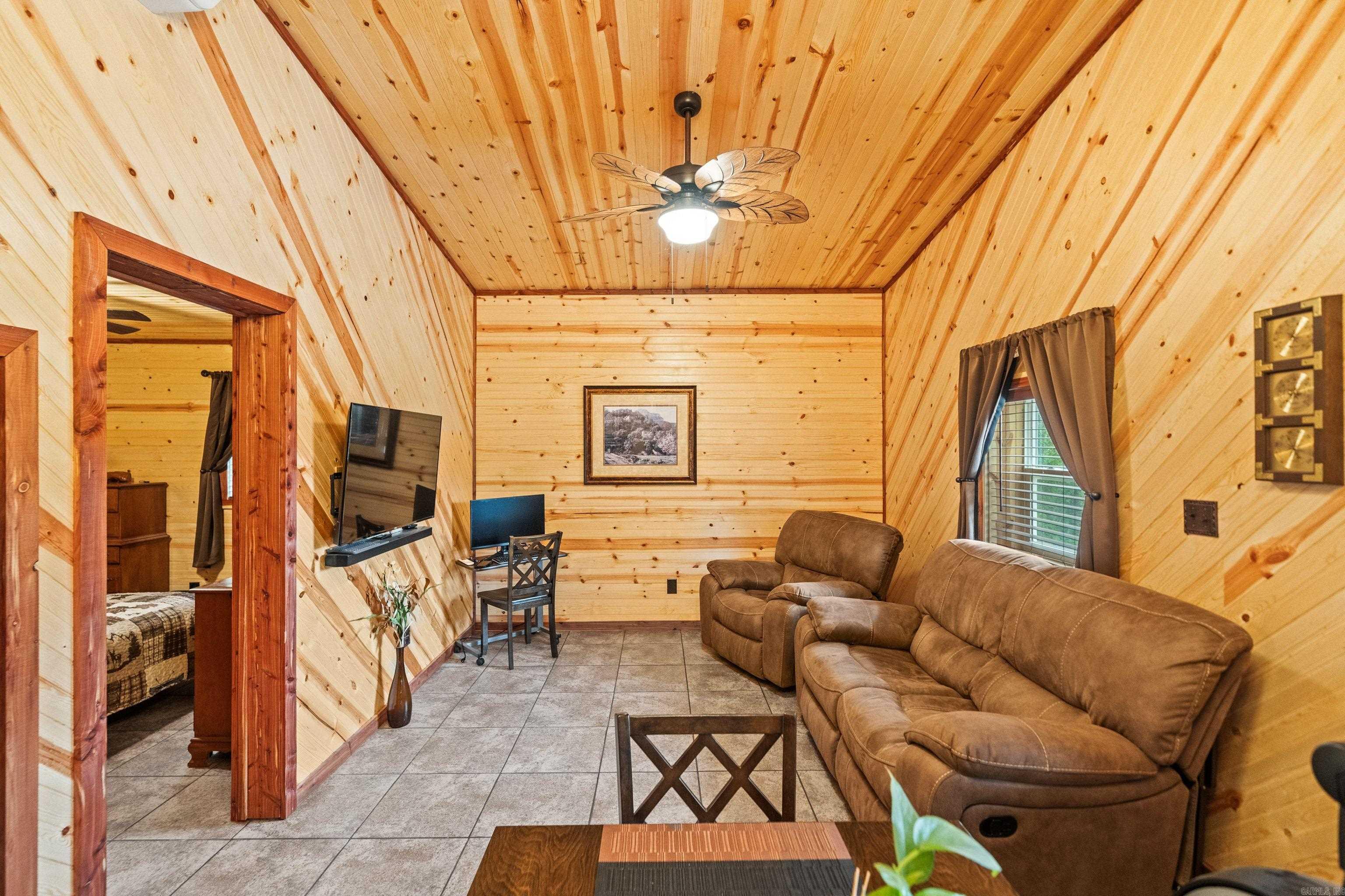 159  Gumtree  Mountain Pine, AR