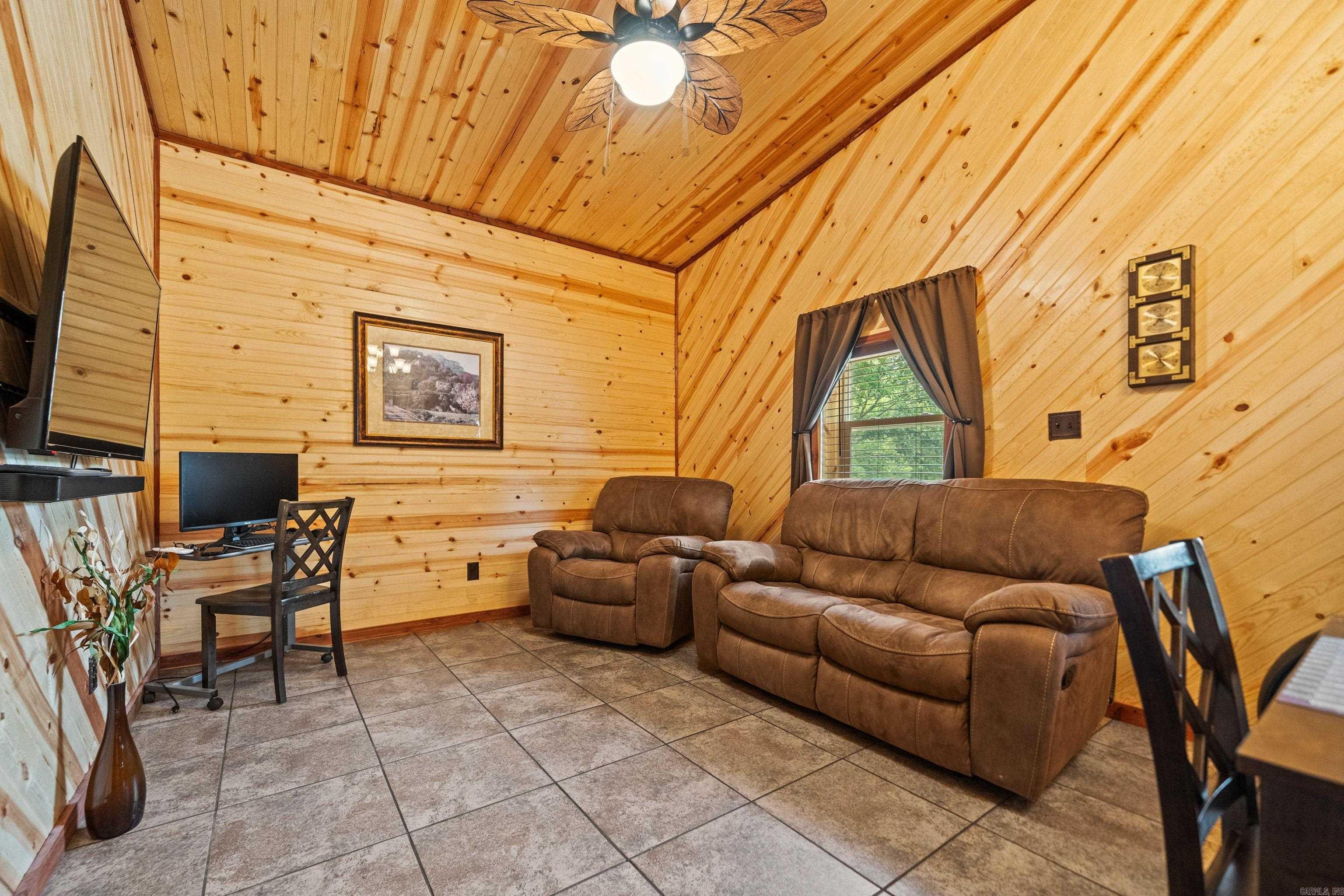 159  Gumtree  Mountain Pine, AR