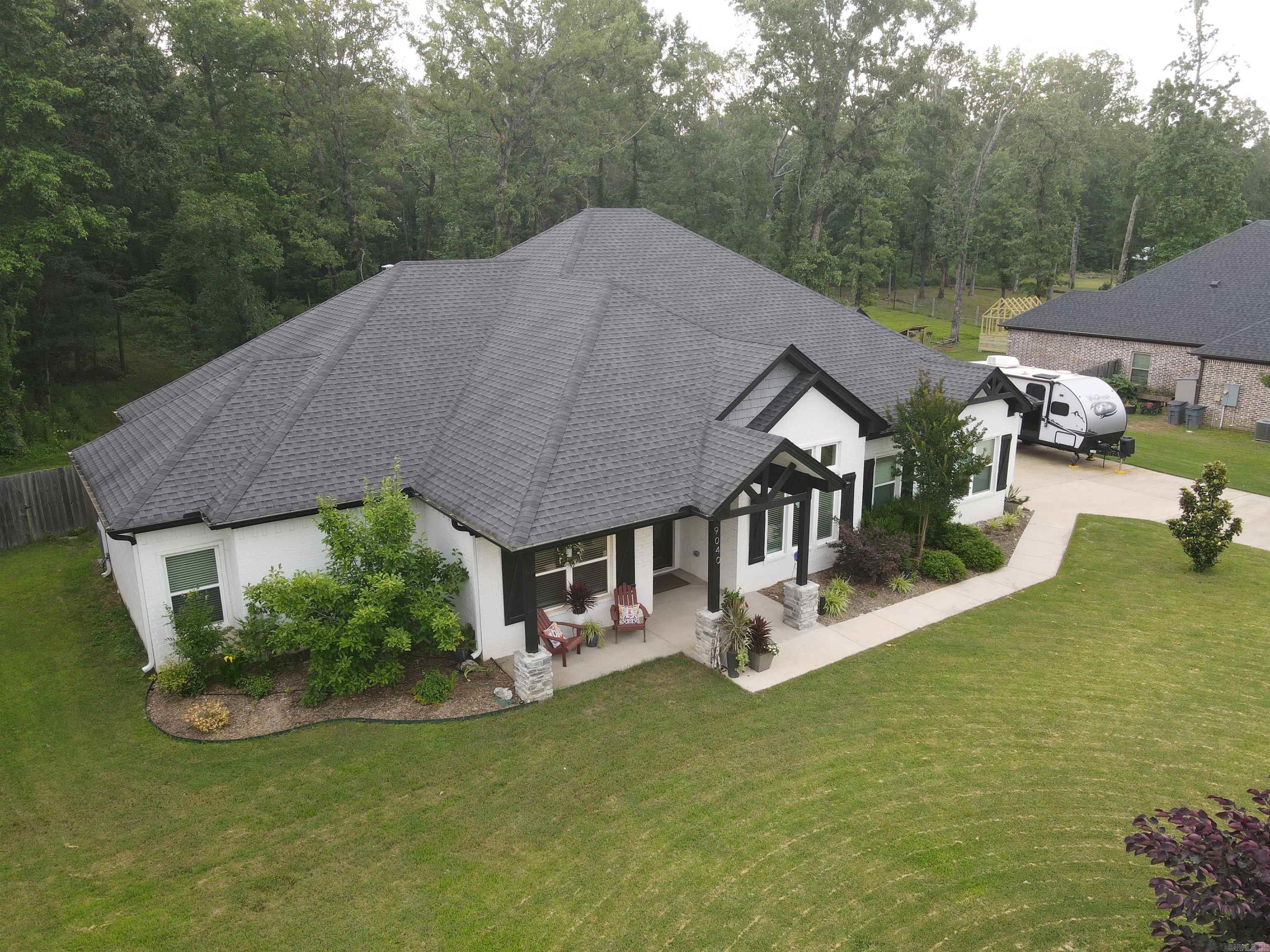9040  Greenstone  Alexander, AR