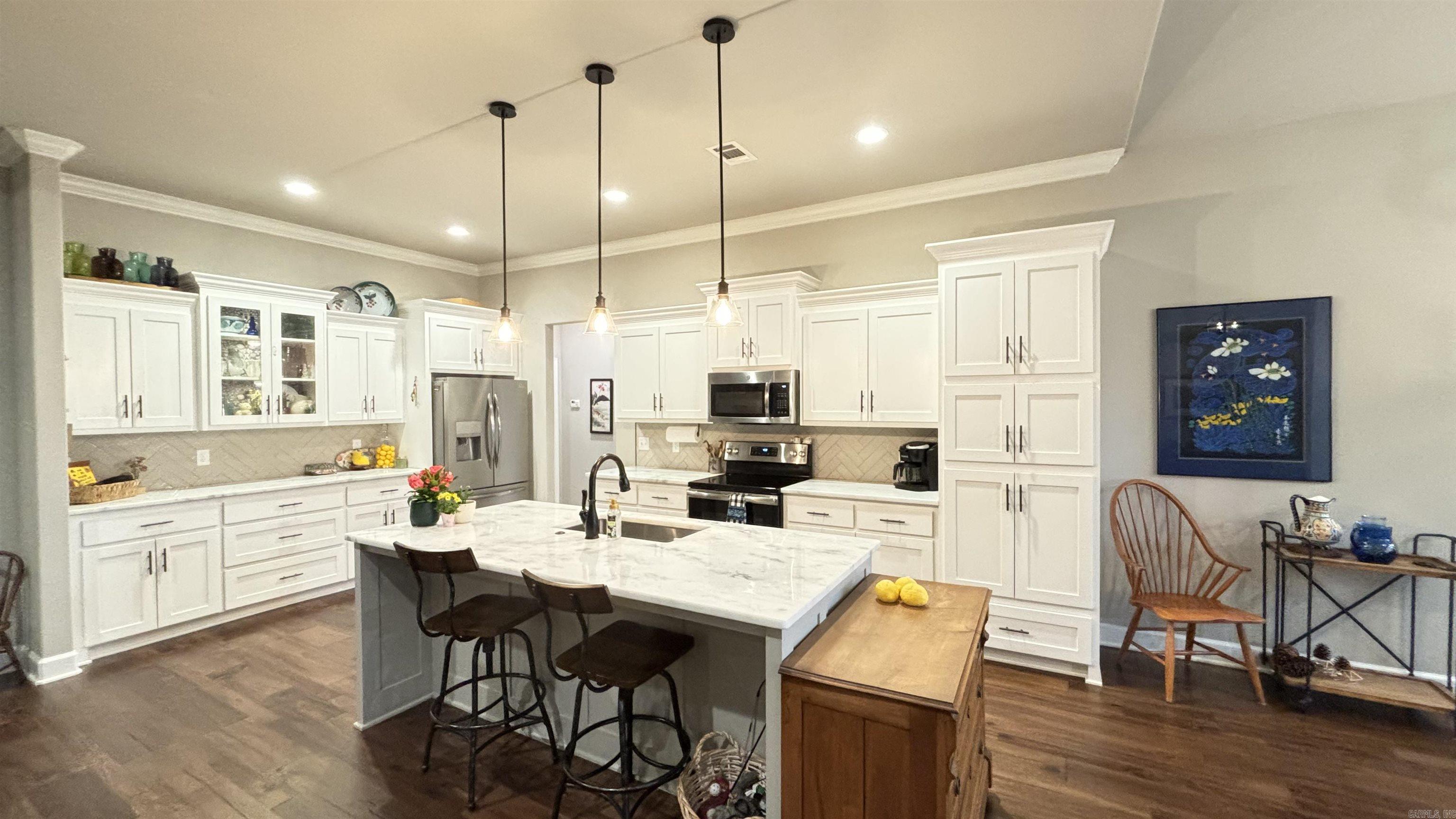 9040  Greenstone  Alexander, AR