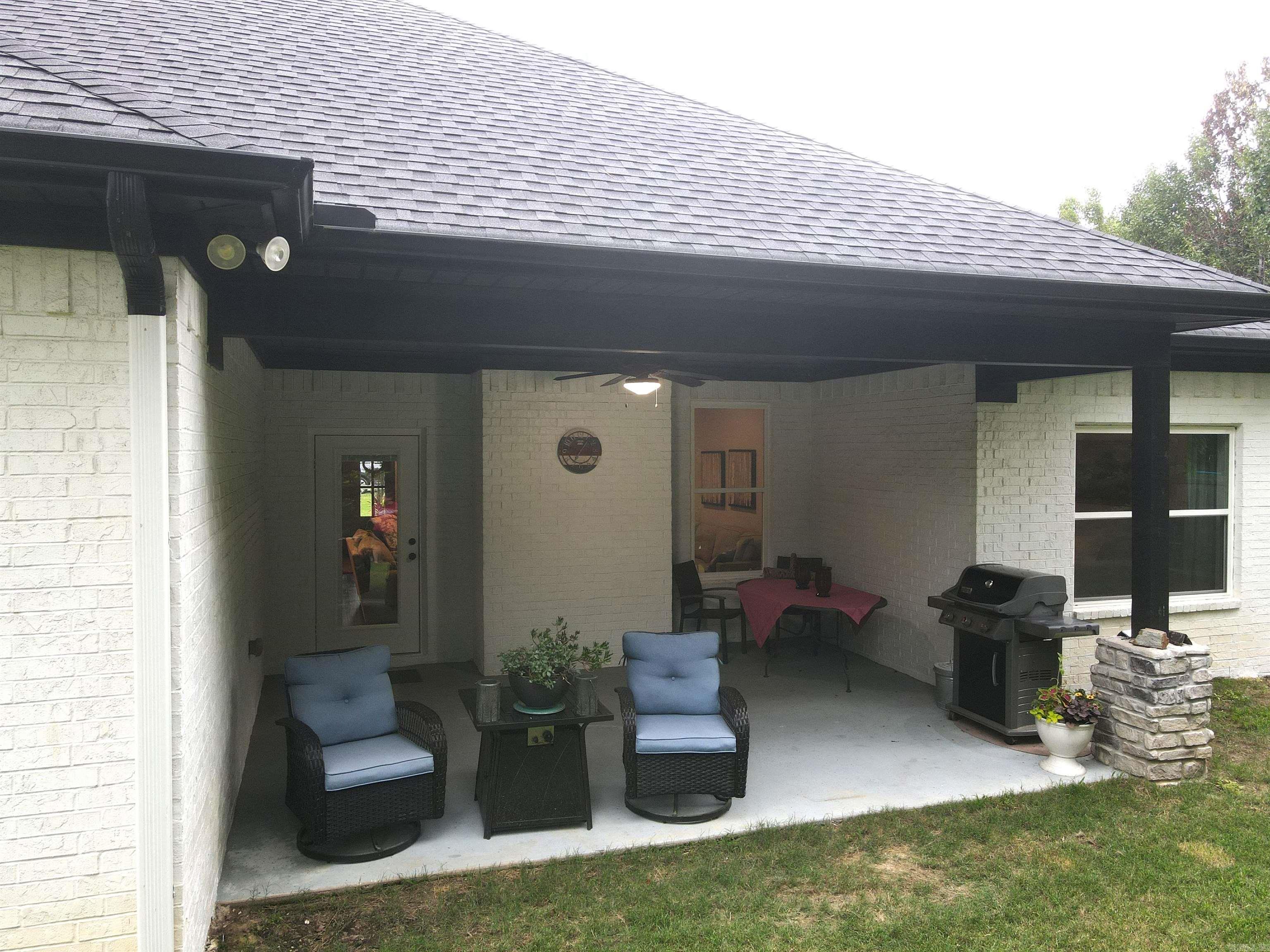 9040  Greenstone  Alexander, AR