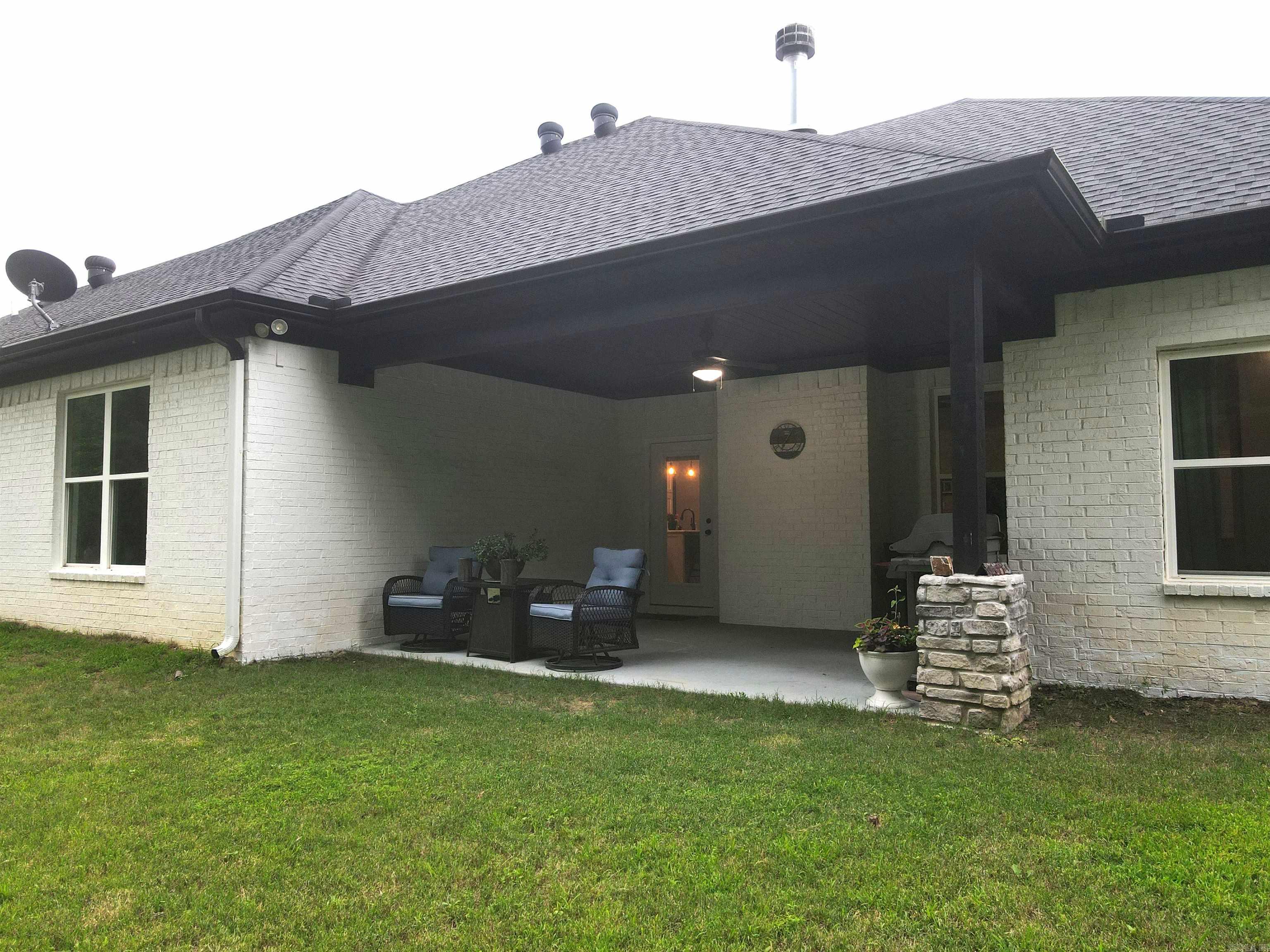 9040  Greenstone  Alexander, AR